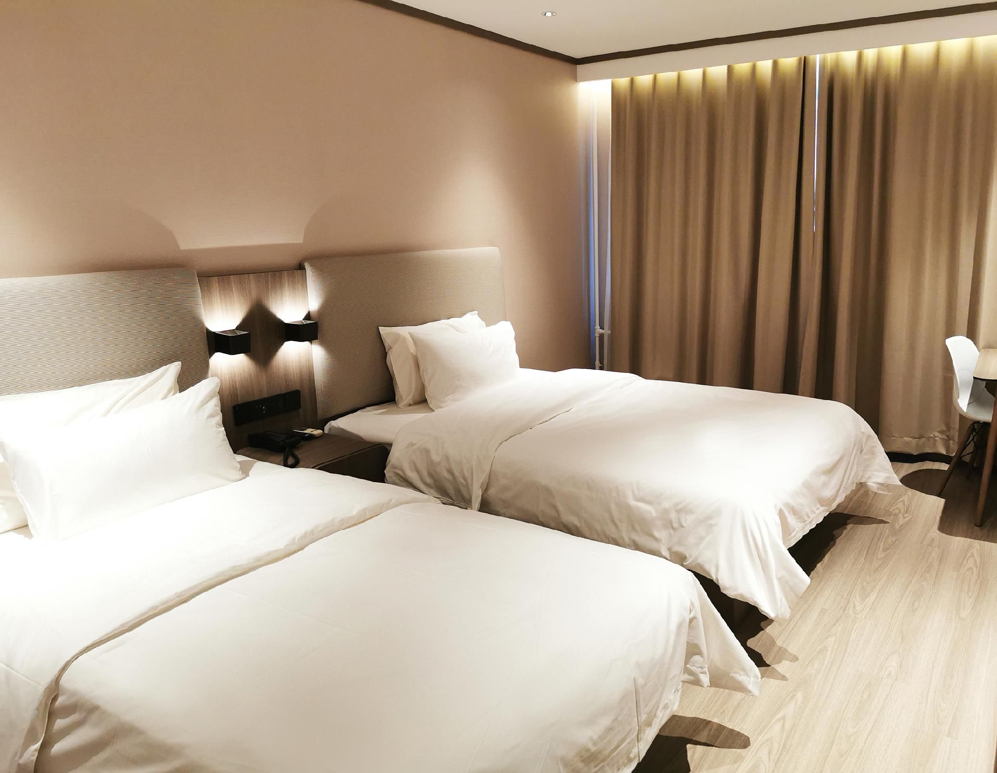 Huazhu - Business Twin Room