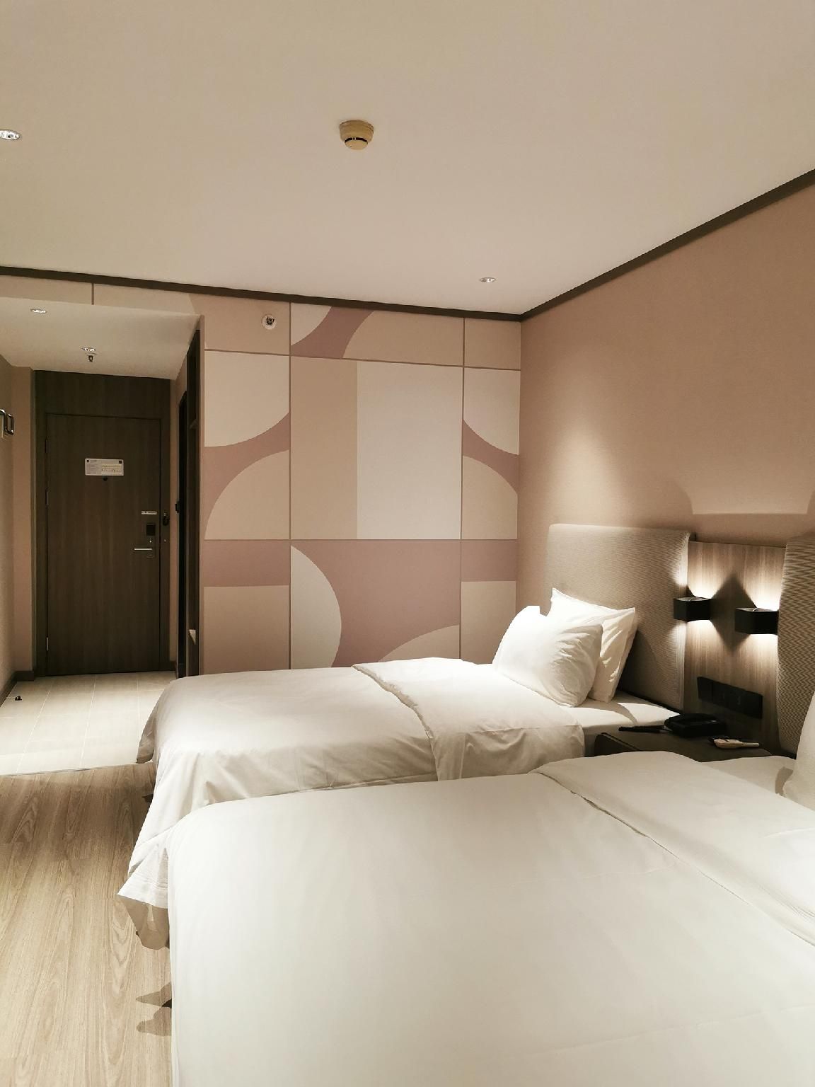 Huazhu - Business Twin Room