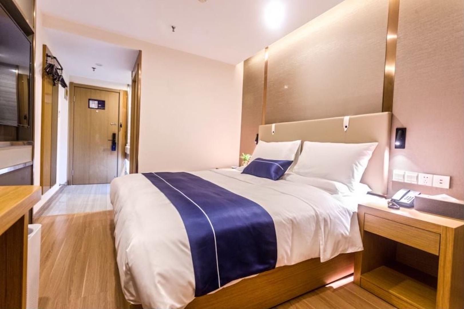 Huazhu - Superior BedRoom