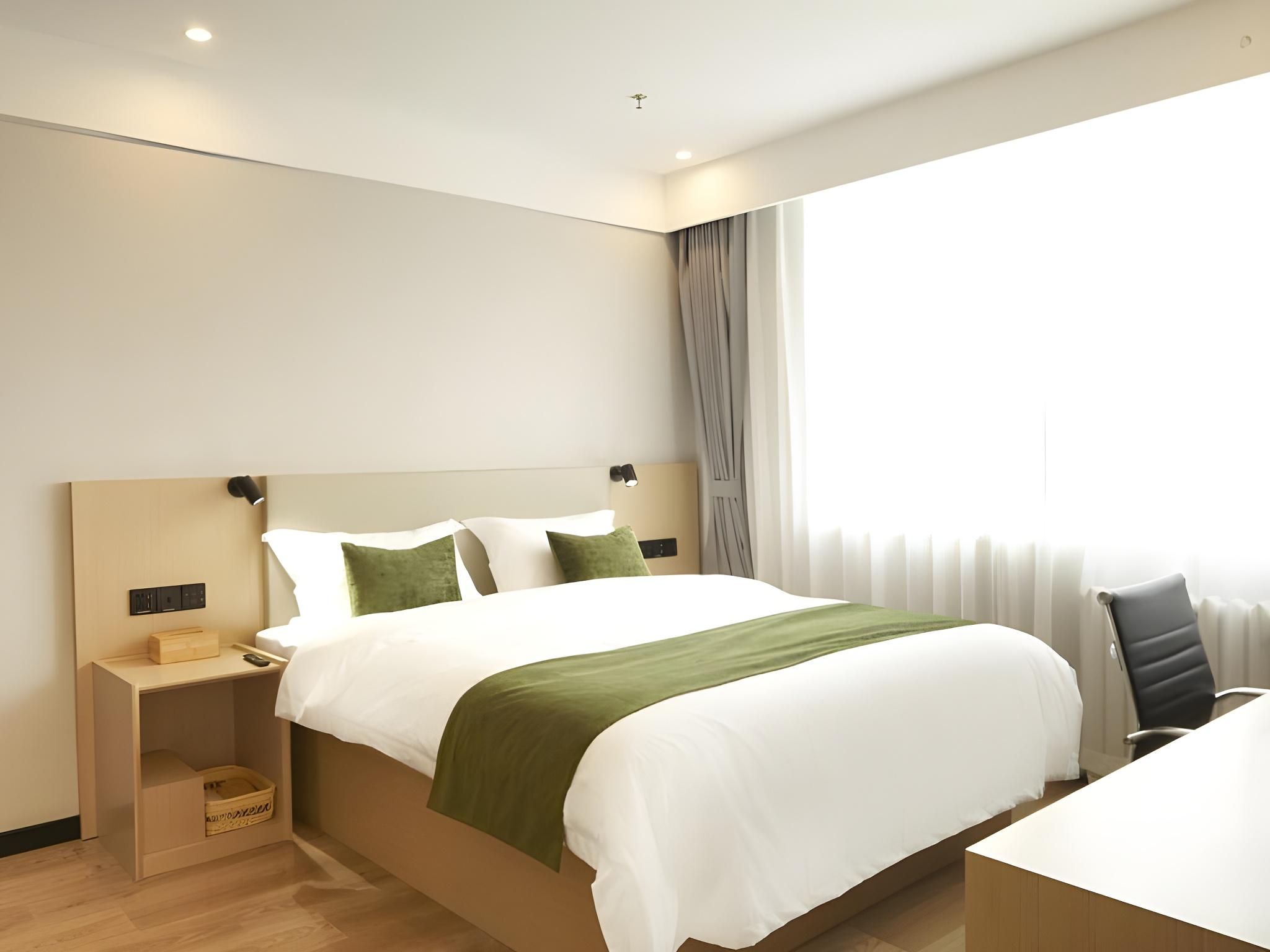 GreenTree Inn Exhibition Center University Road Hotel Superior 1 Queen