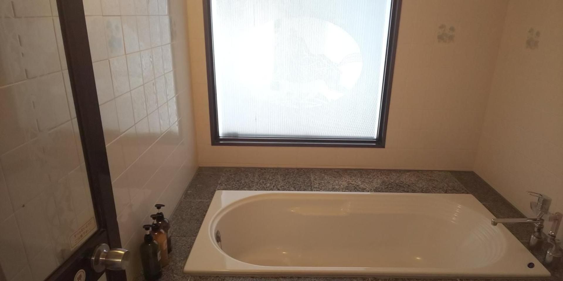 Double Room 2 - Non-Smoking, No Pets