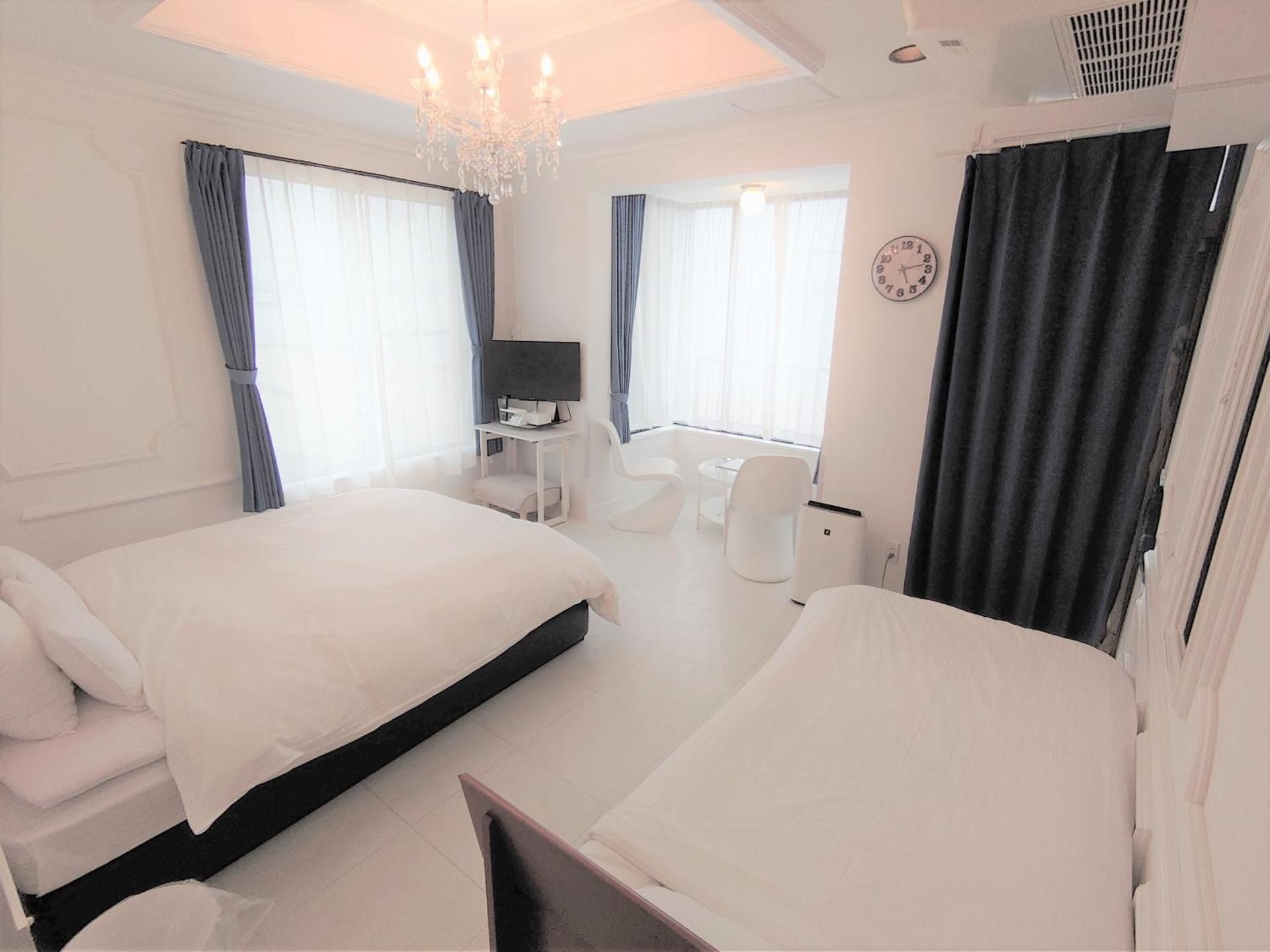 Twin Room Sea View - Non-Smoking, No Pets