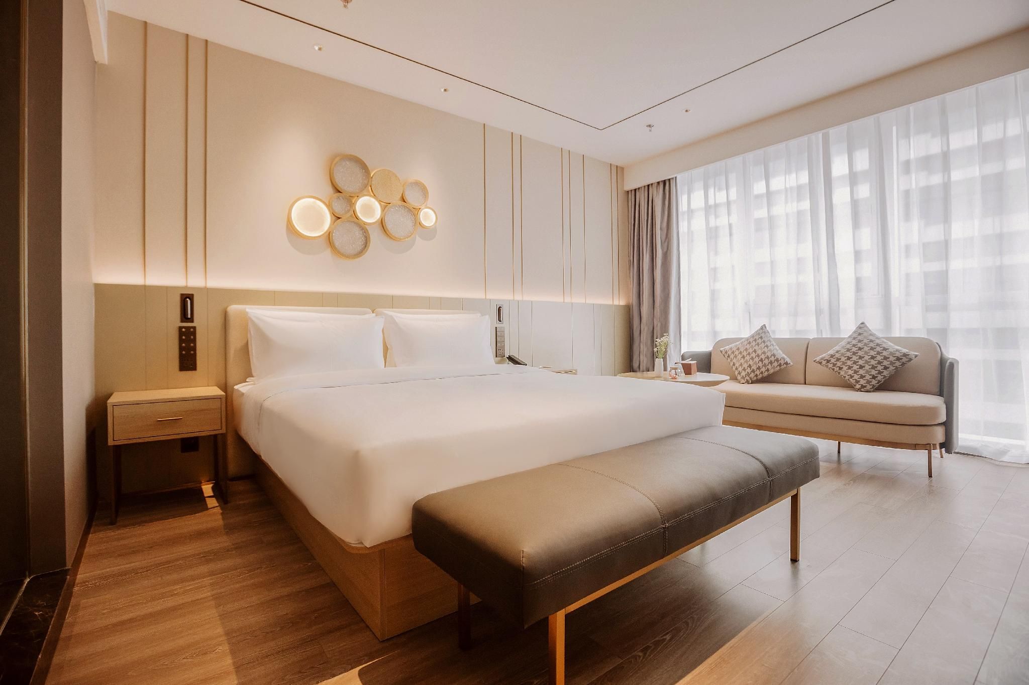 Huazhu - Yueruo Liujin Business Bed Roon