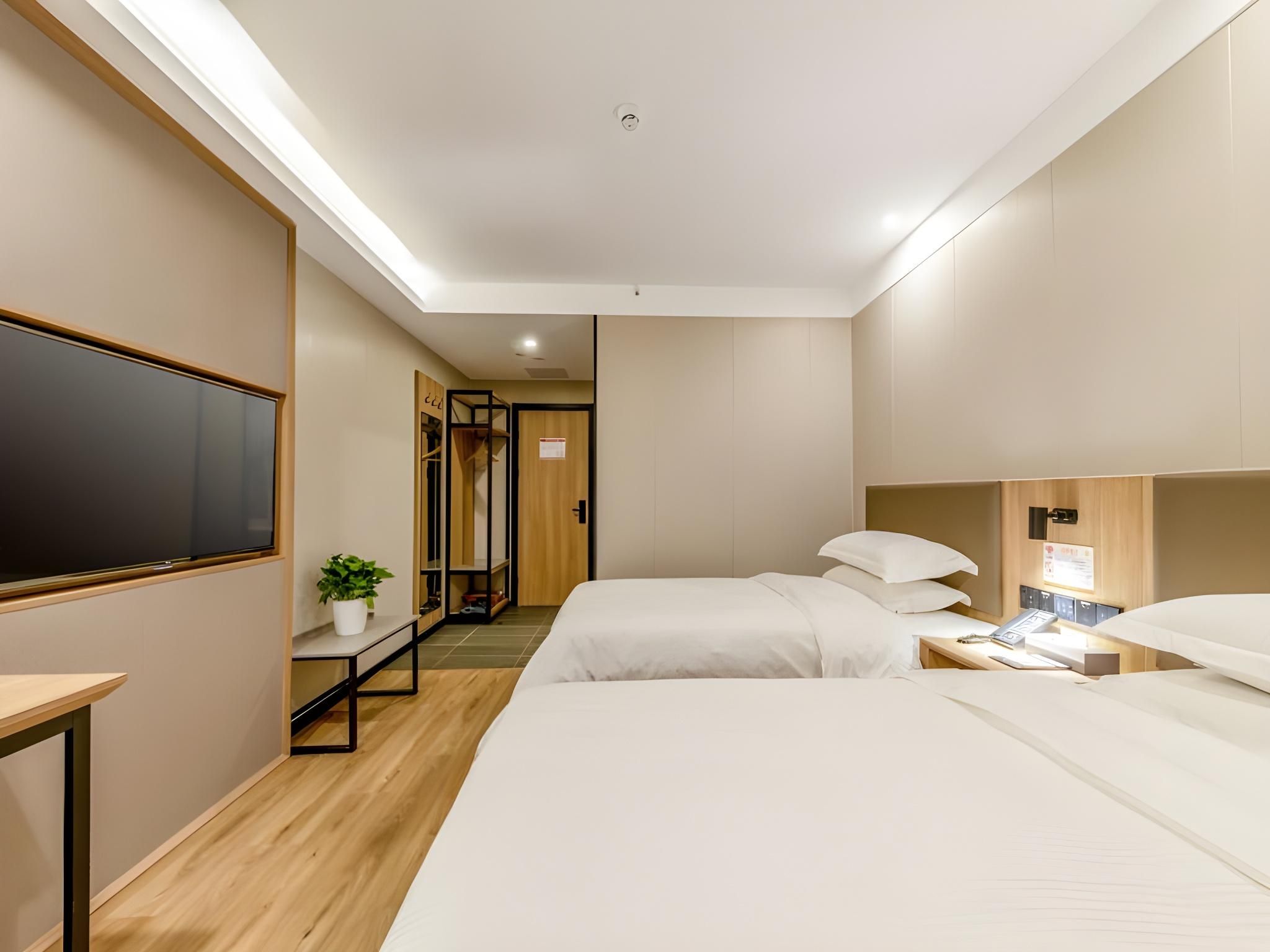 2 Bed Twin Superior Room