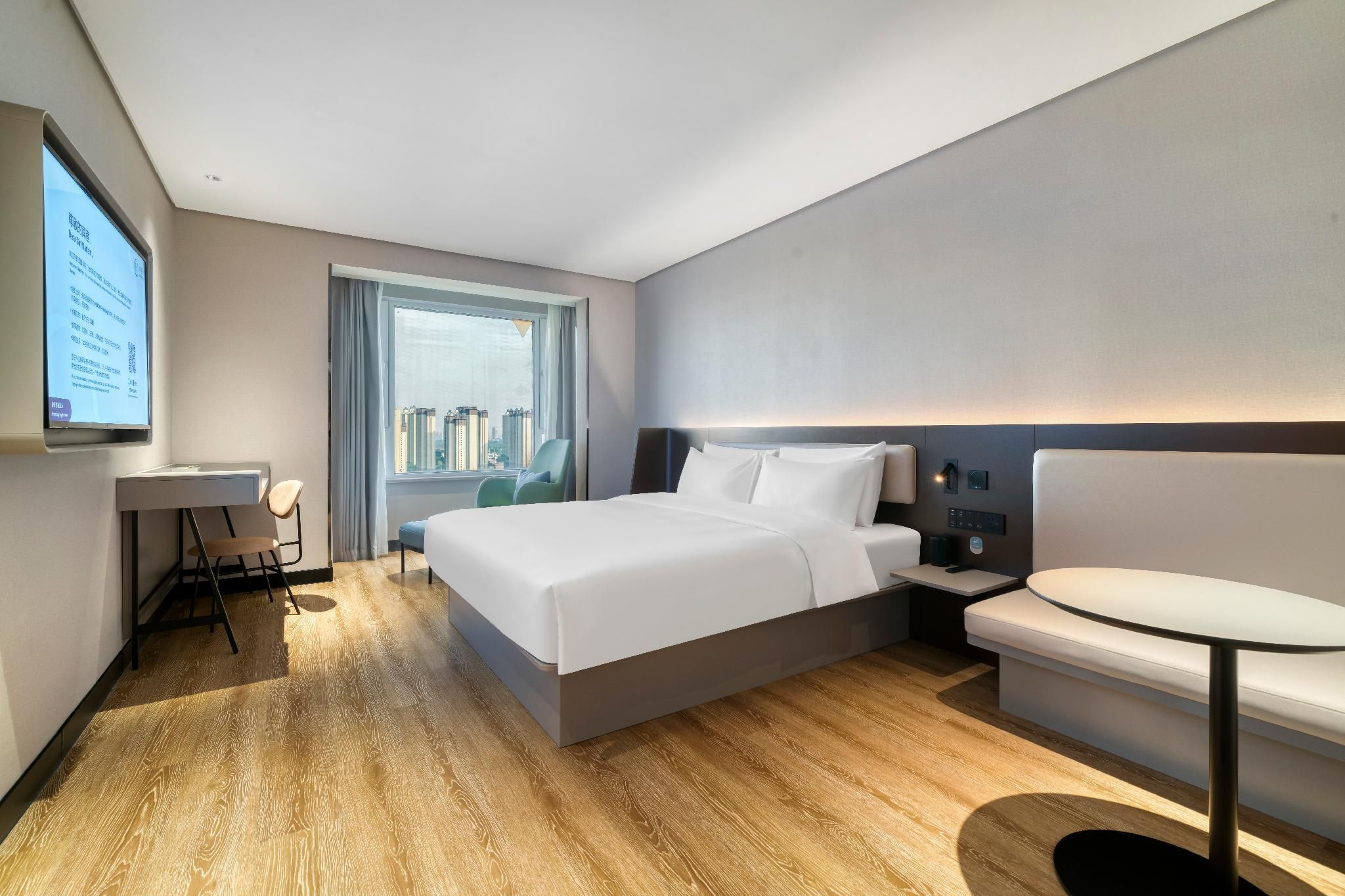 Business Queen Bed Room