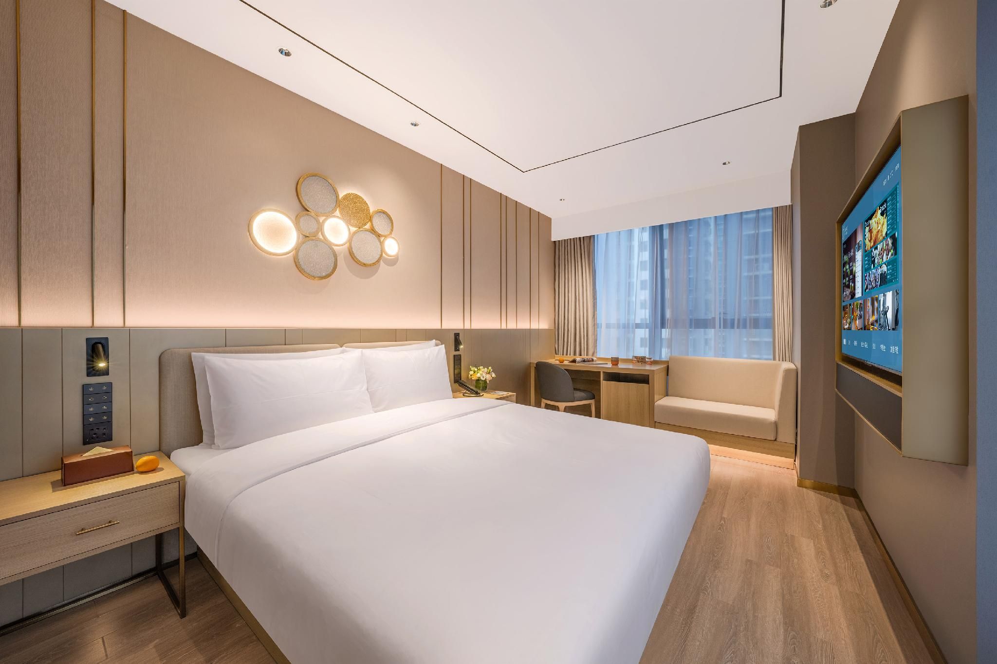 Huazhu - Yueruo Liujin Bed Room
