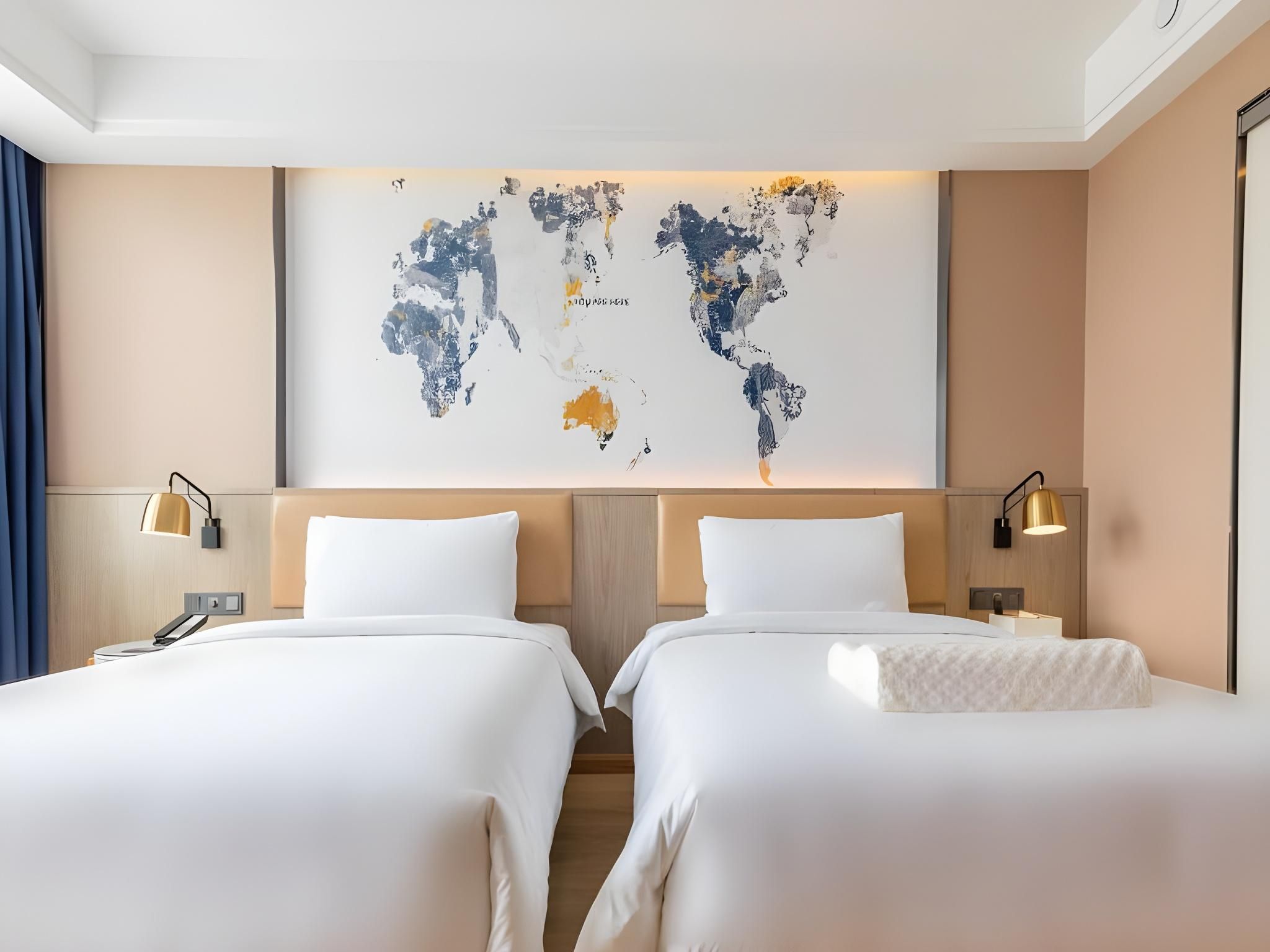 Kyriad KK Twin Room