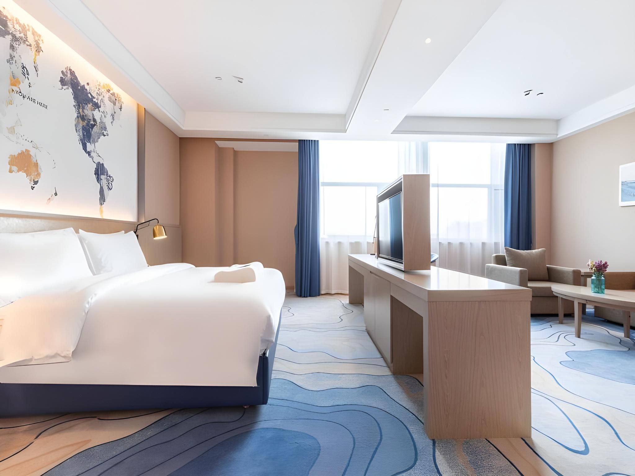 Kyriad KY Suite Room