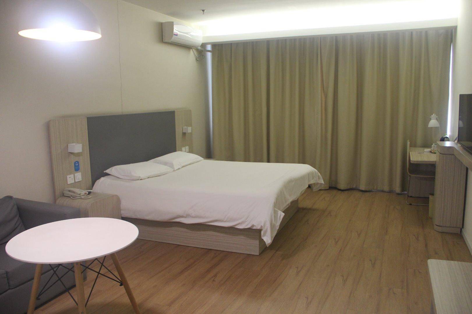 Huazhu - Superior BedRoom