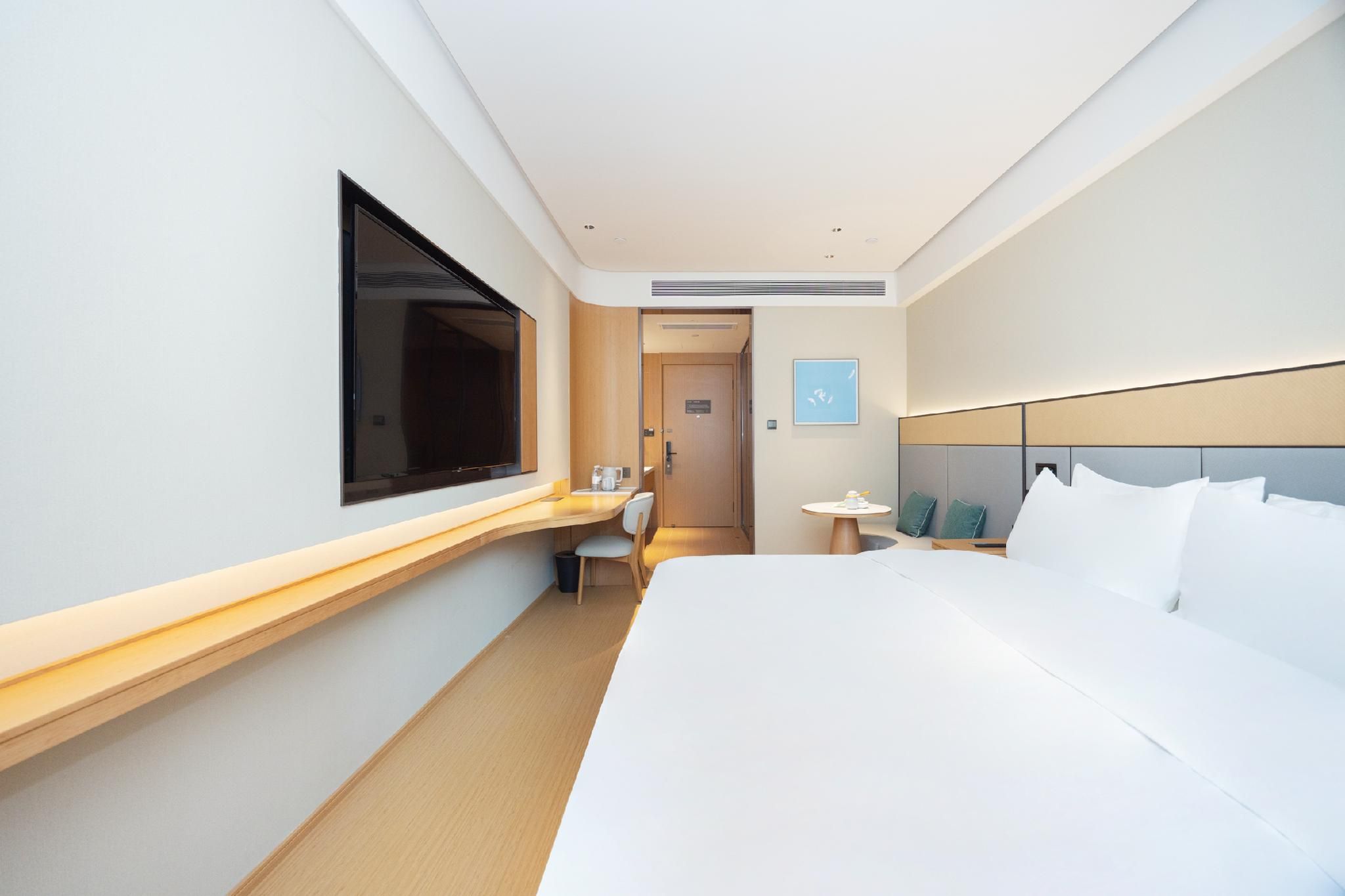 Huazhu - Superior BedRoom