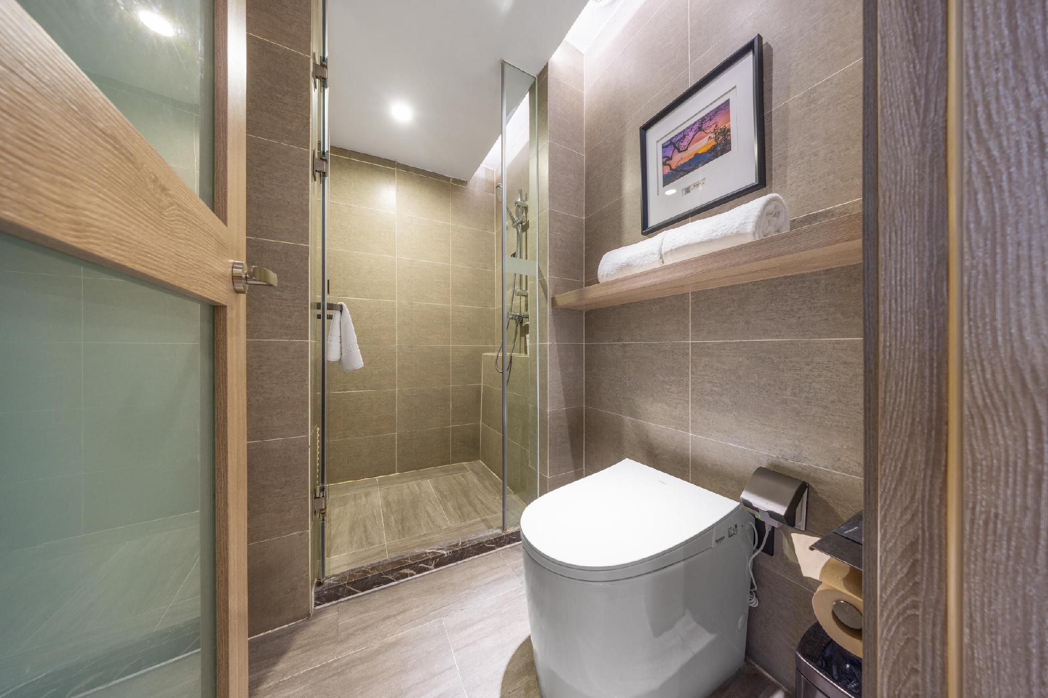 Executive room, Guest room, 1 Queen