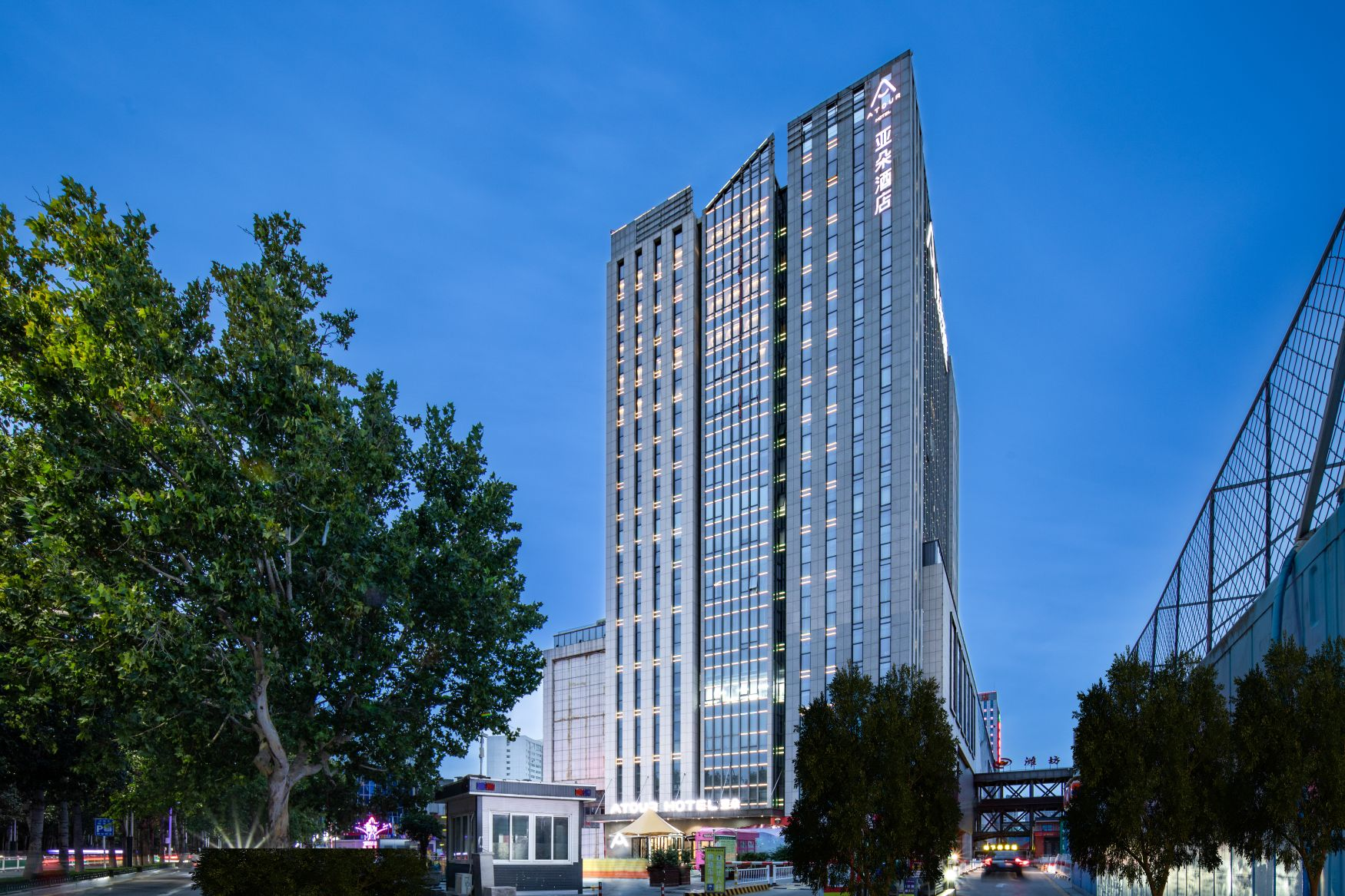 Atour Hotel Weifang Qingnian Road Taihua City
