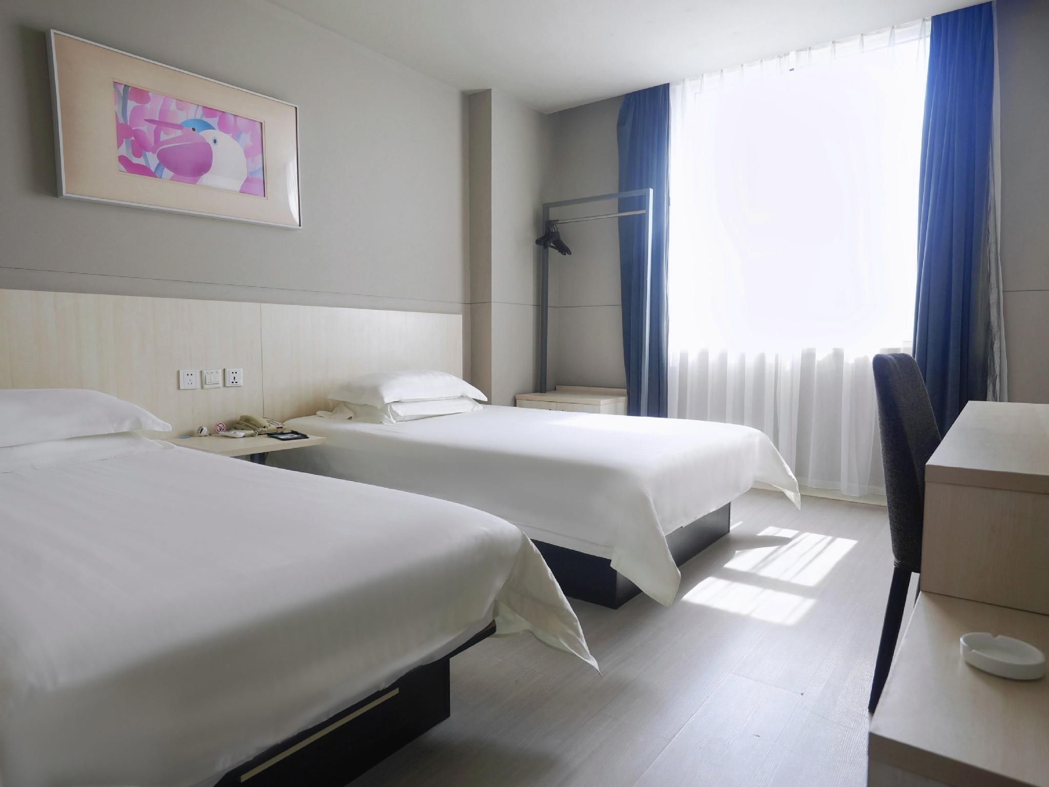 WH - Standard Daxiao Twin Room, City View