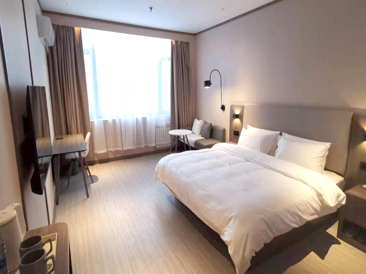 Huazhu - Superior BedRoom
