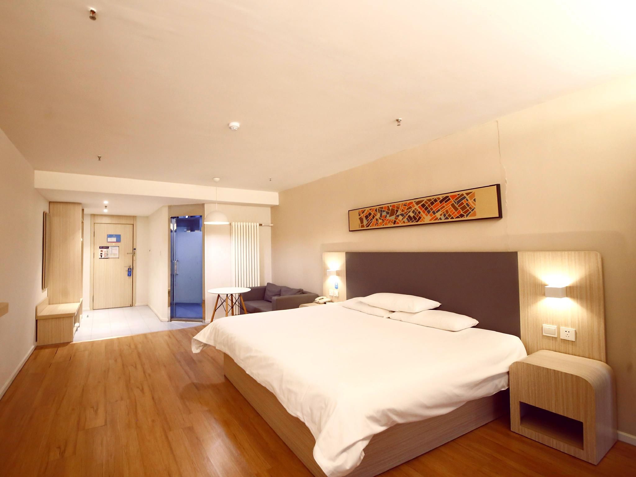 Huazhu - Superior BedRoom