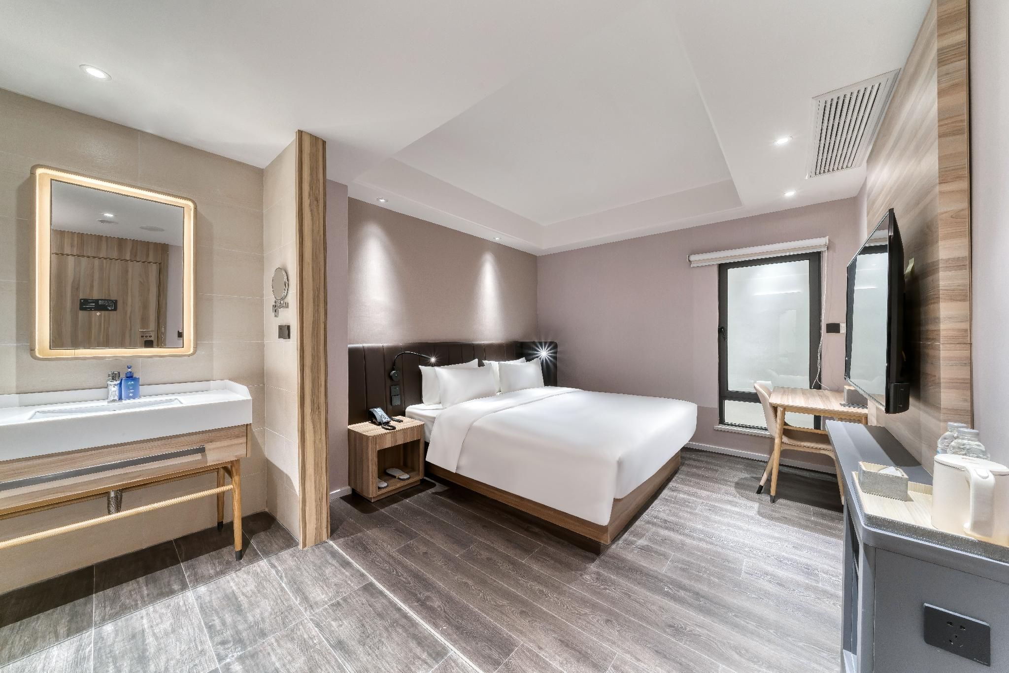 Huazhu - Superior Bed Room A
