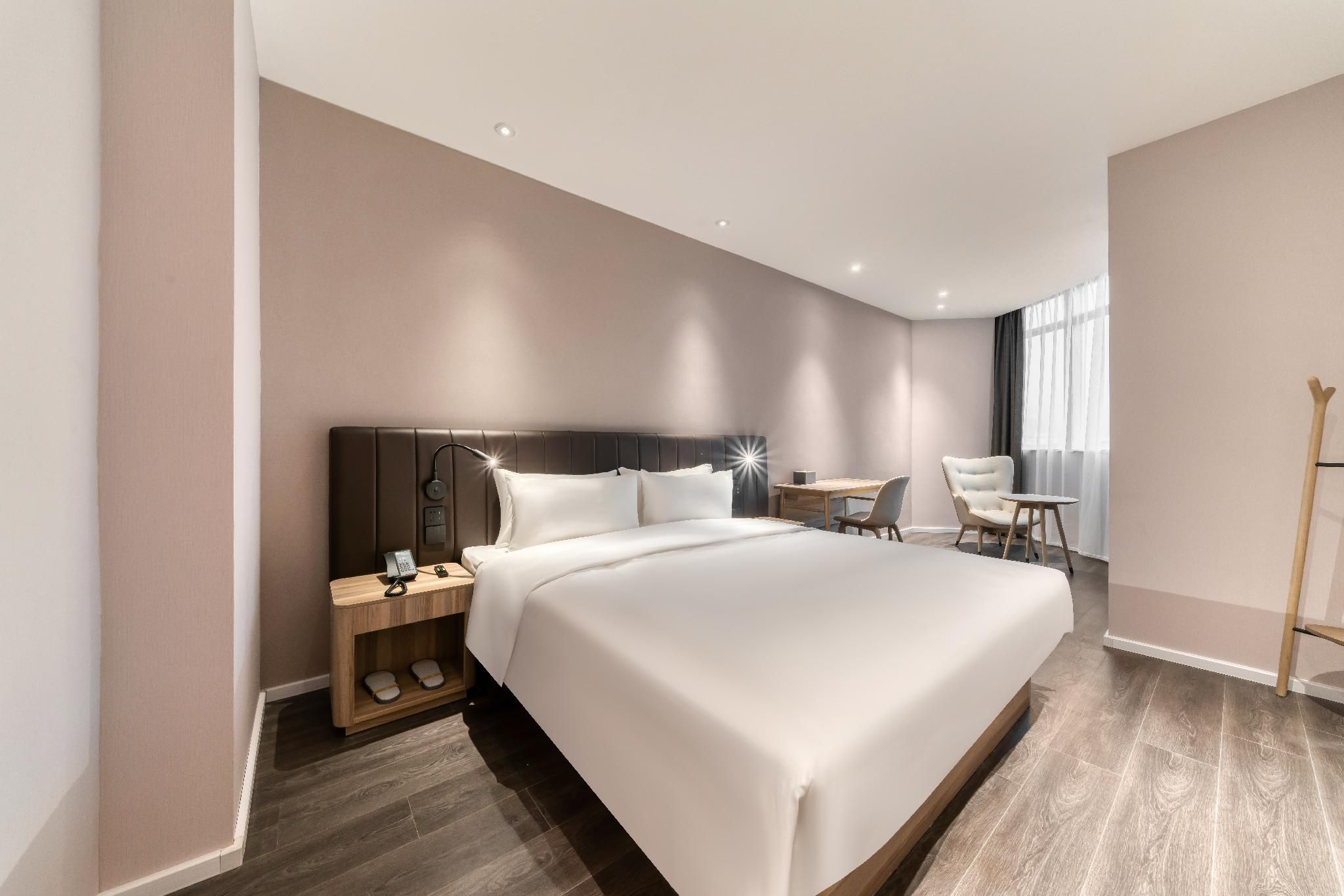 Huazhu - Superior BedRoom