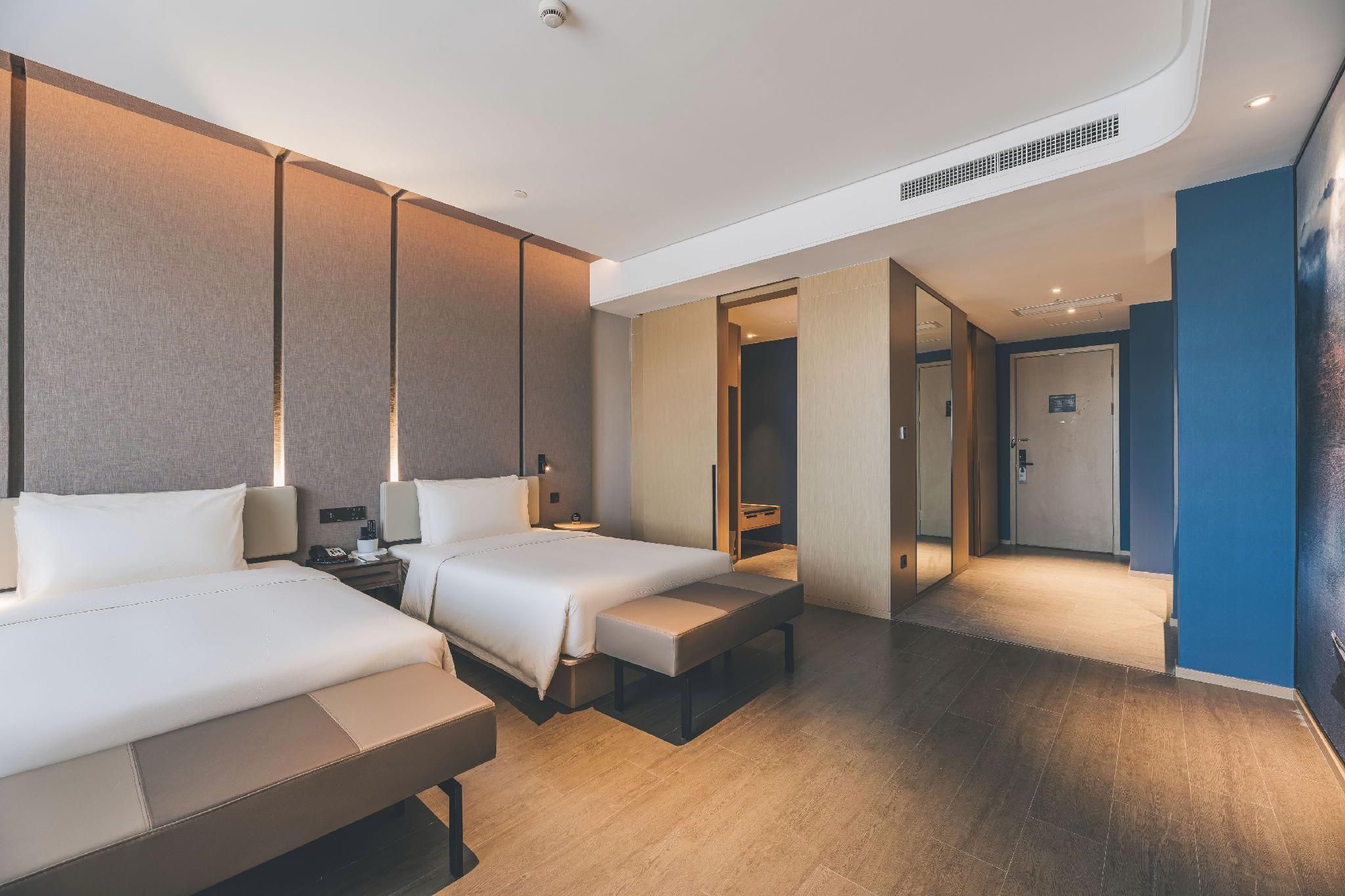 Atour - Elegant Twin Bed Room