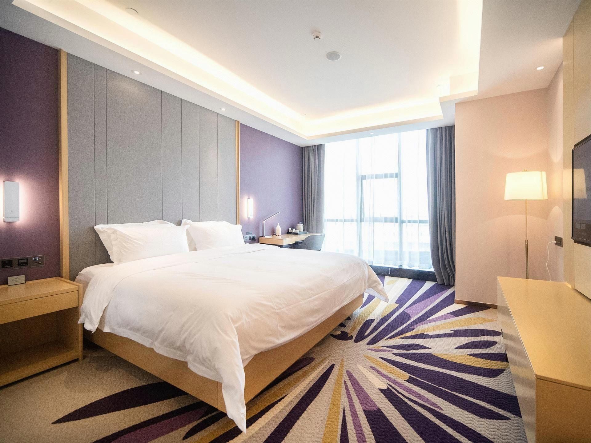 WH - Deluxe Bed Room