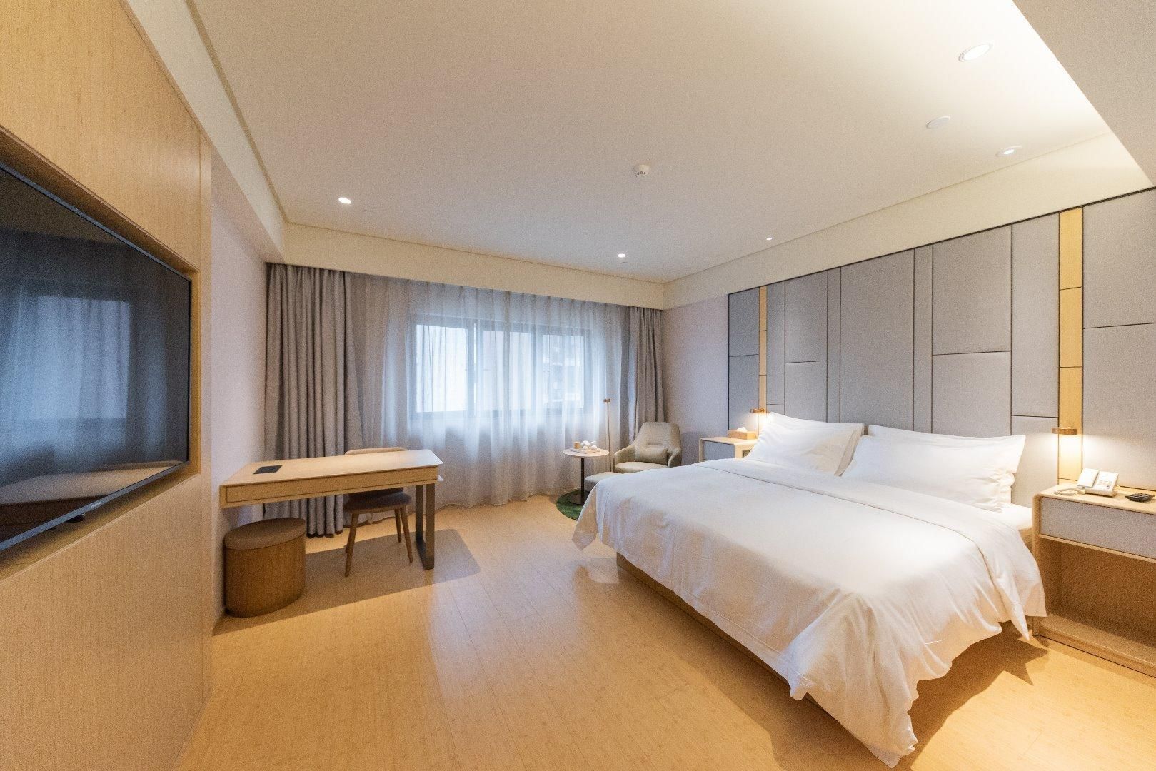 Huazhu - Superior BedRoom