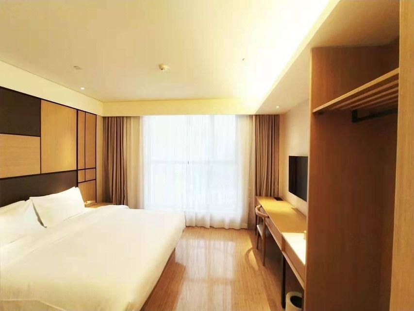 Hotel Queen Room