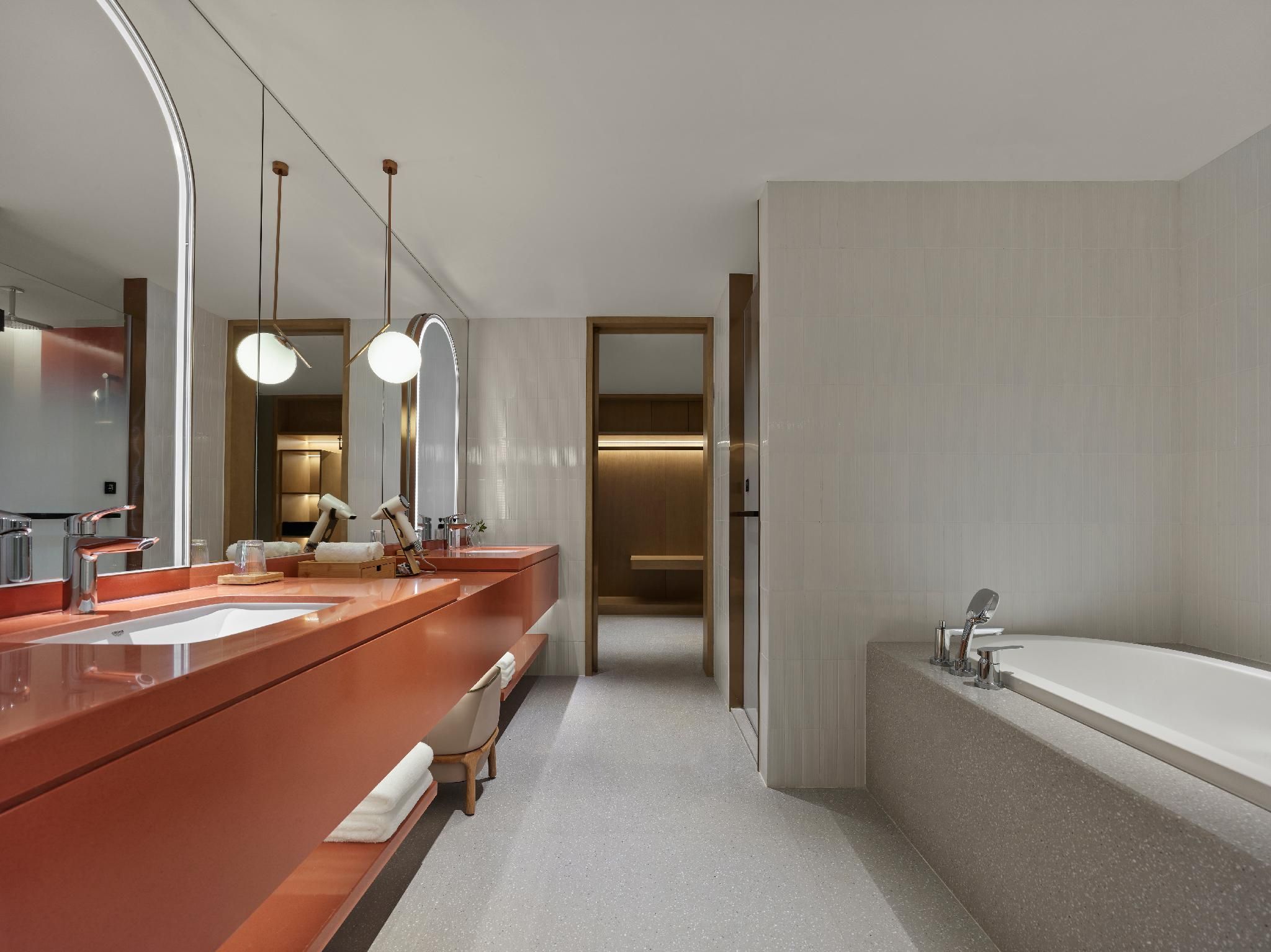 Deluxe Garden View Family Suite