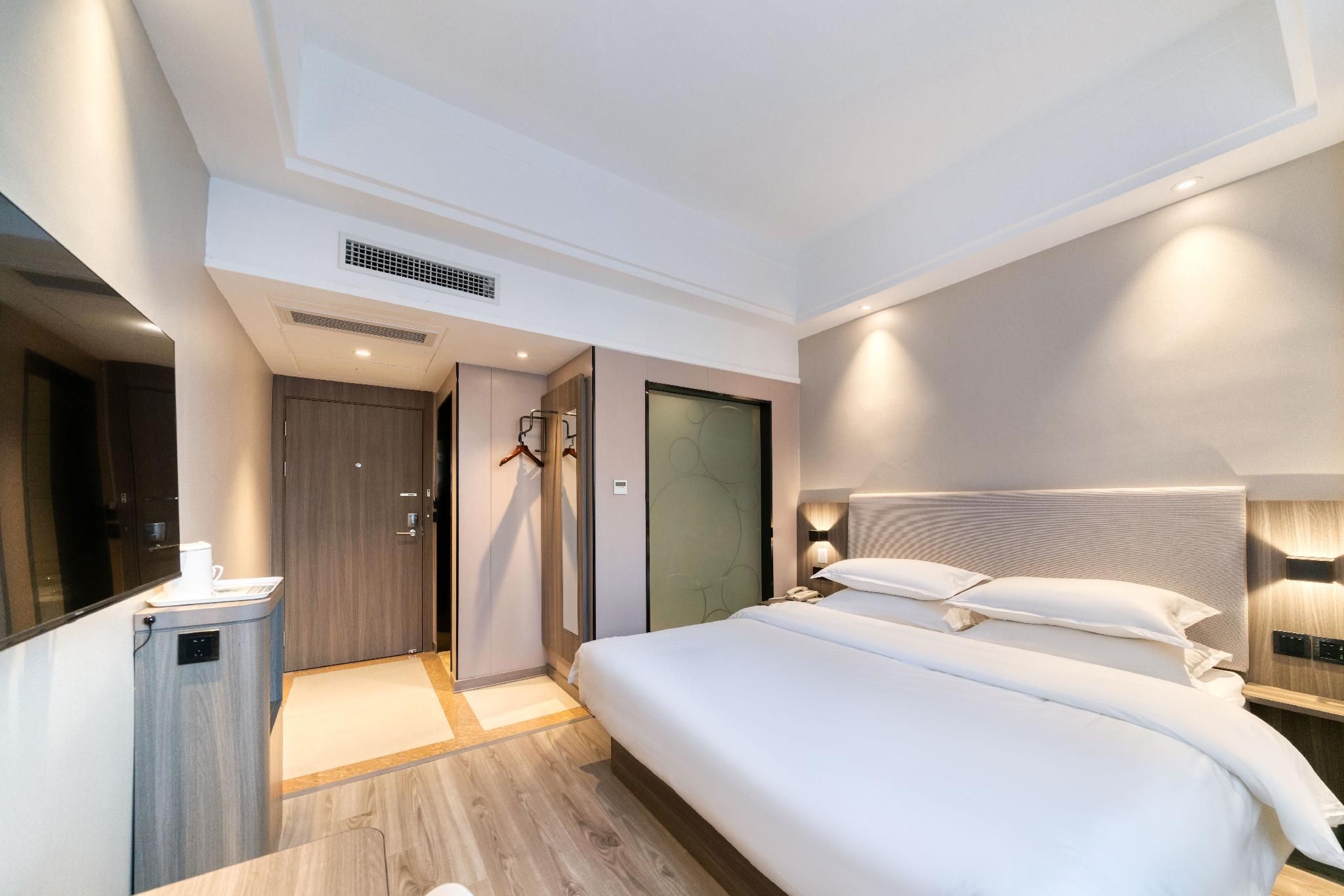 Huazhu - Superior BedRoom