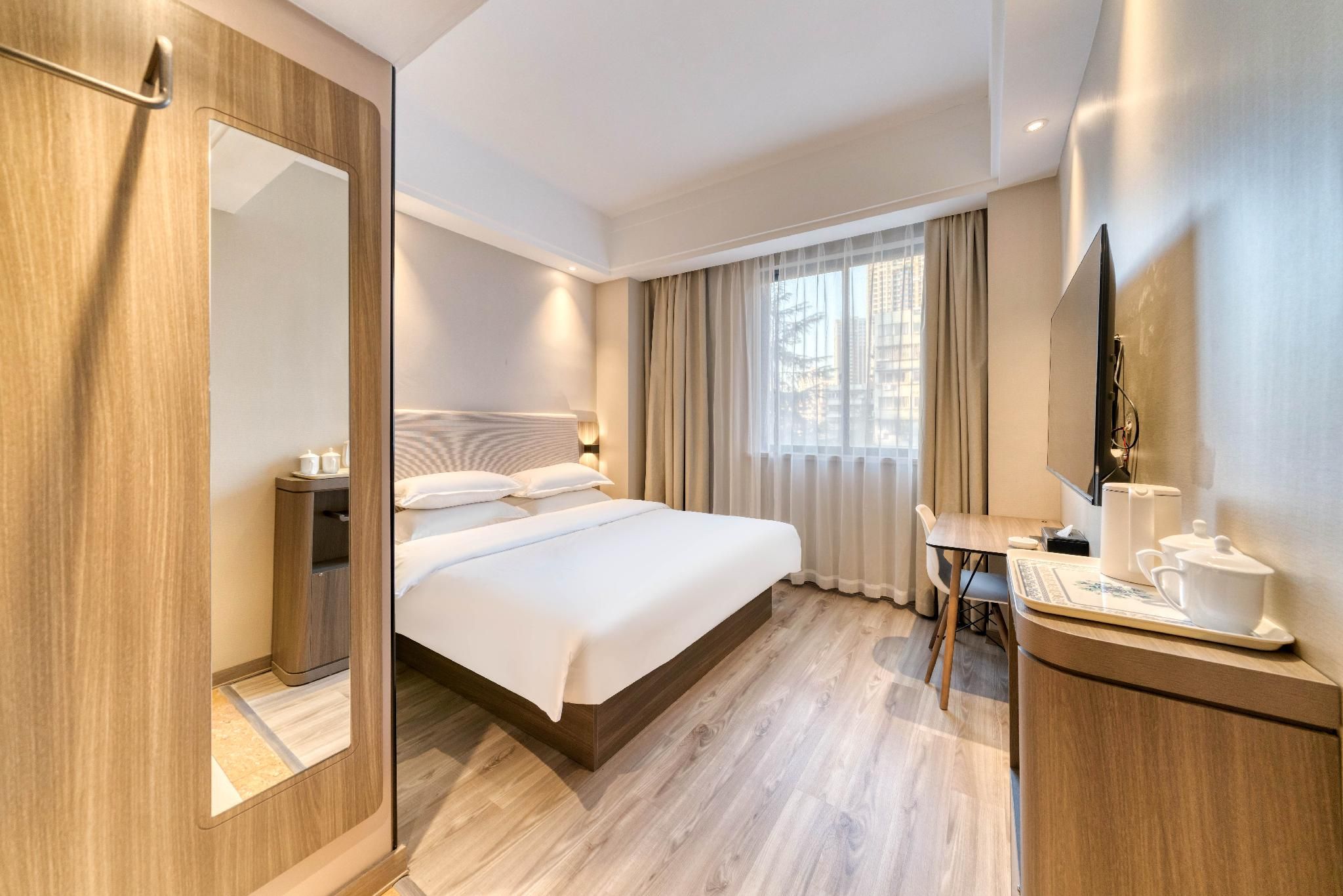 Huazhu - Superior BedRoom