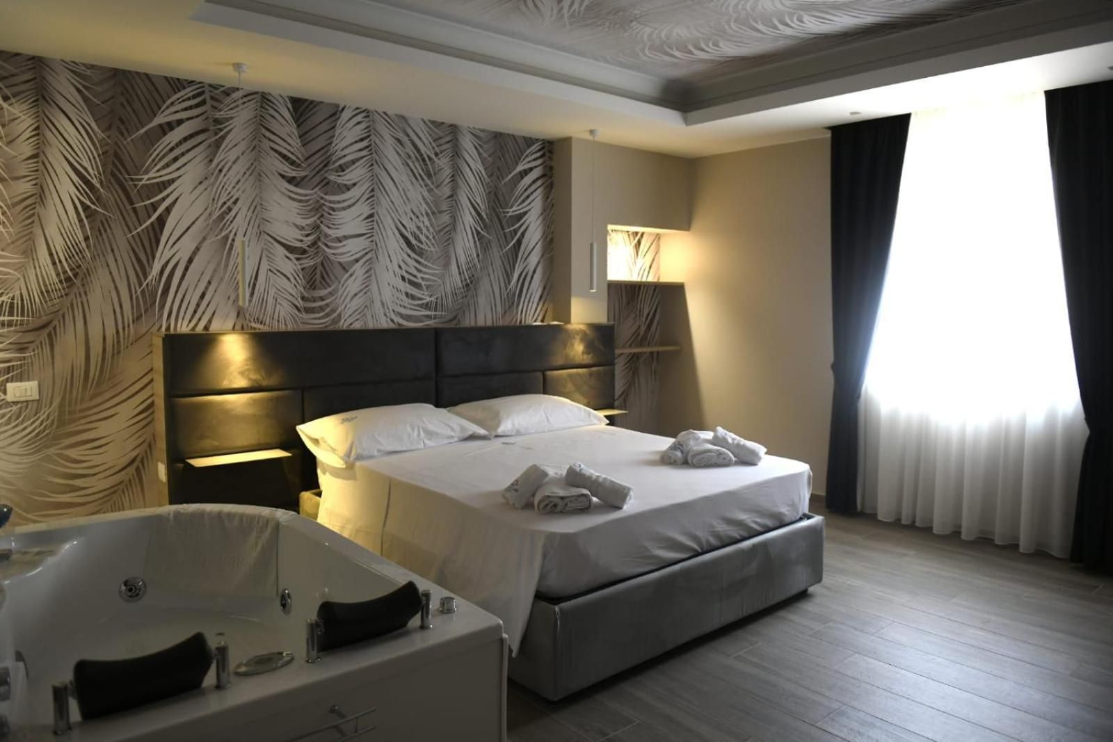 Double Room with Spa Bath