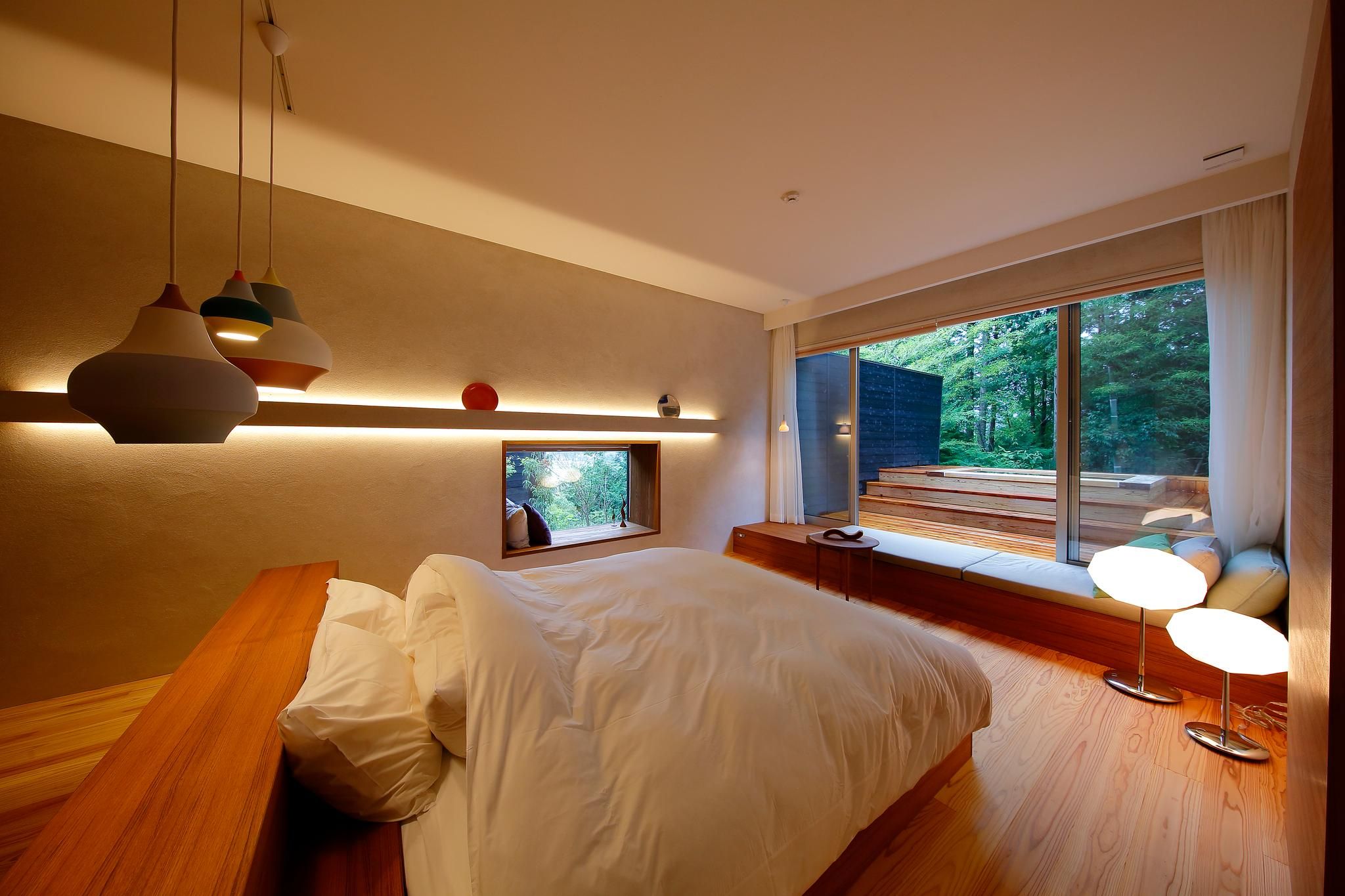 1 King 2 Room Suite Non-Smoking