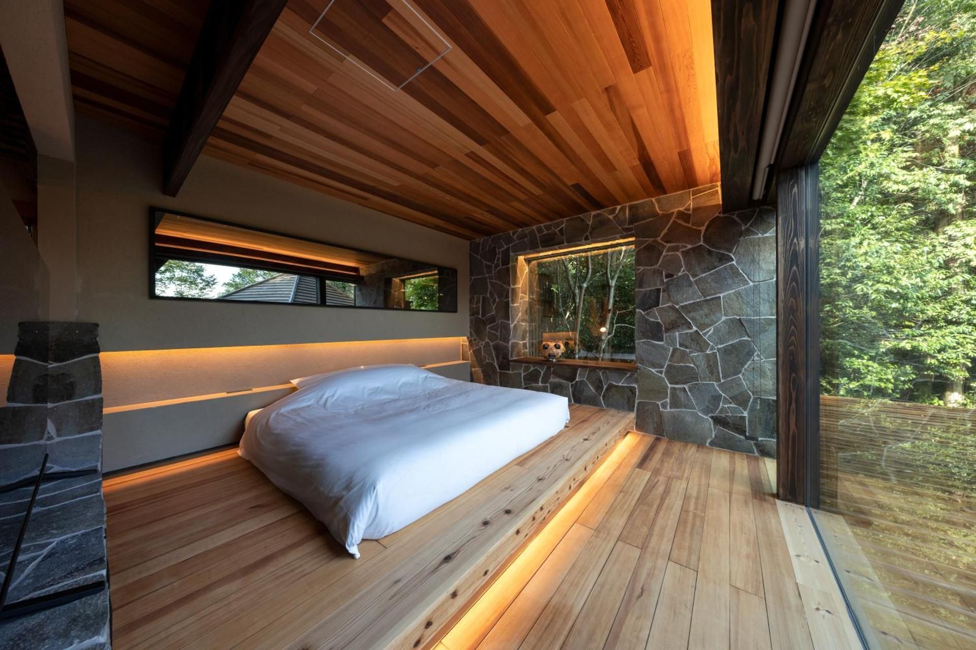 King Bed Suite