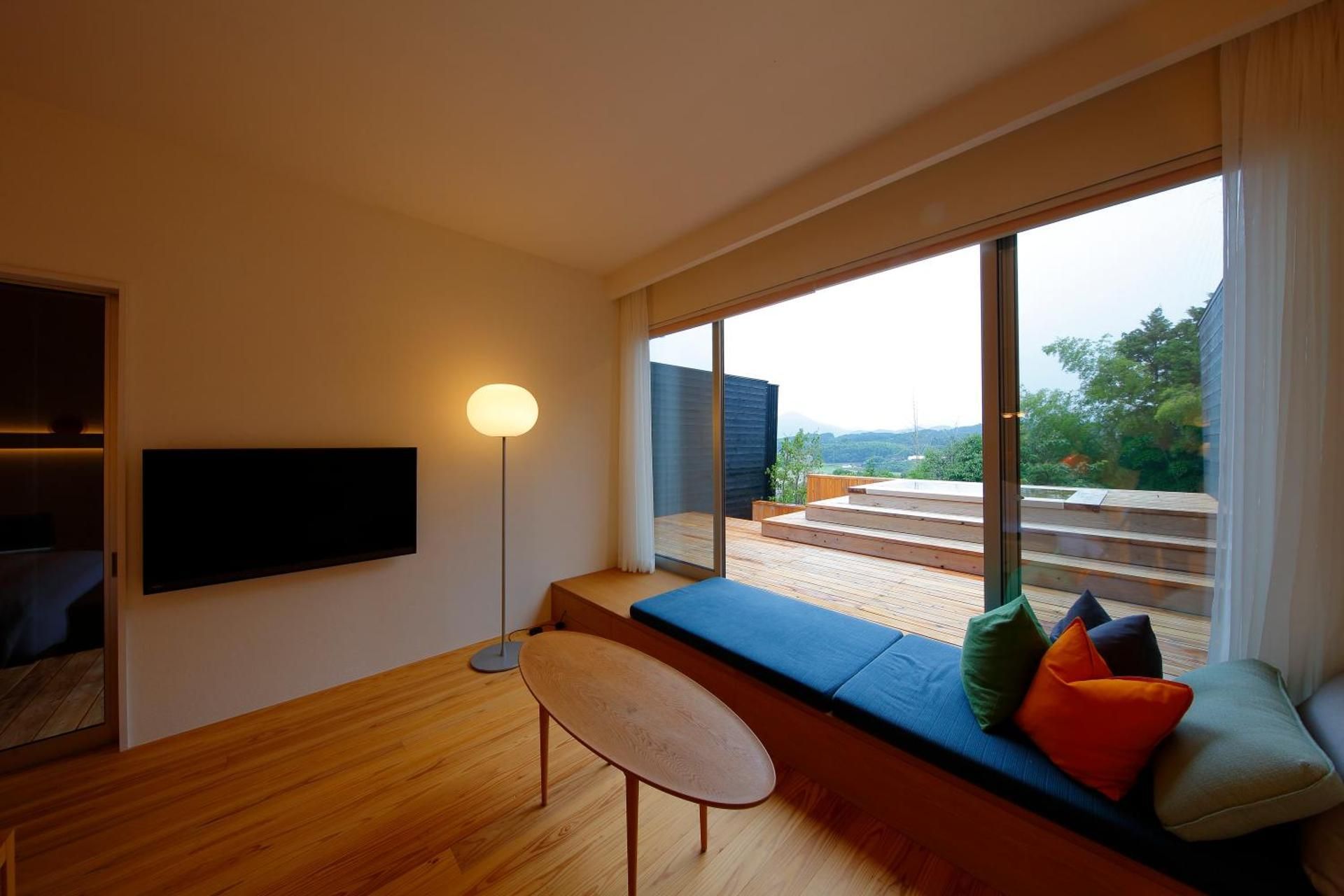 King Room with Mountain View