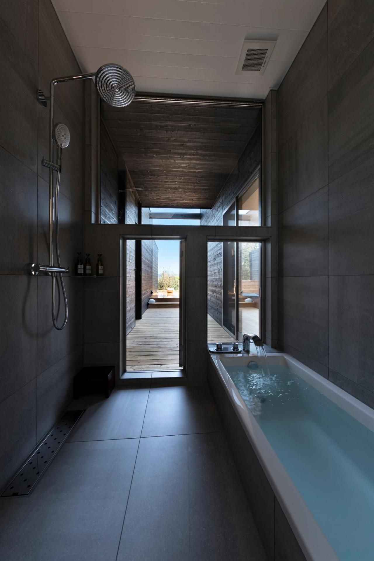 King Room with Mountain View