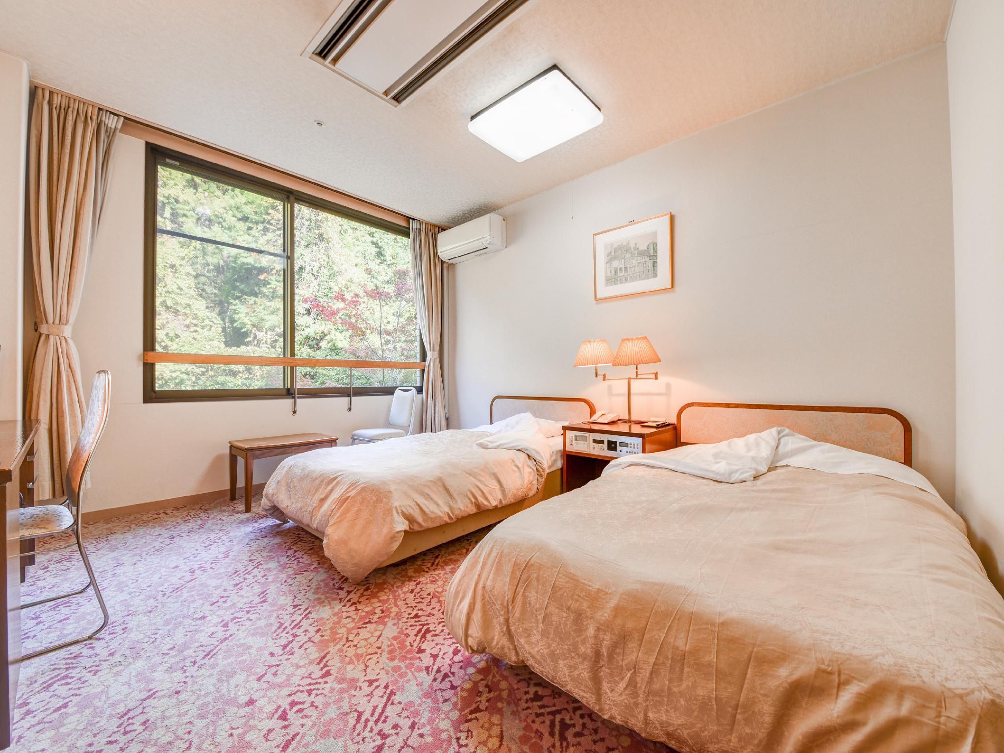Twin Room 1