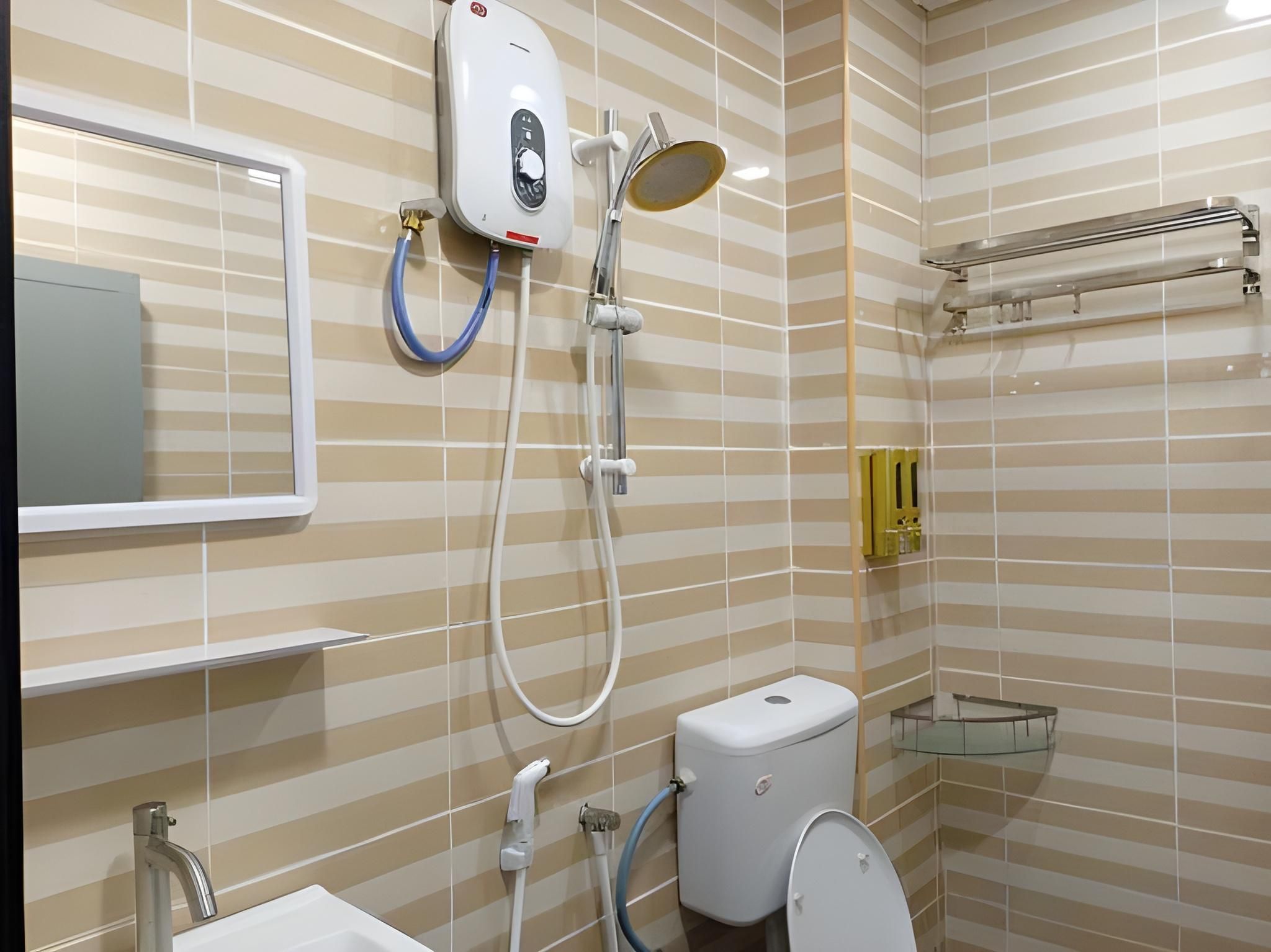 Hotel Seri Intan Tampin Standard Family Room 3