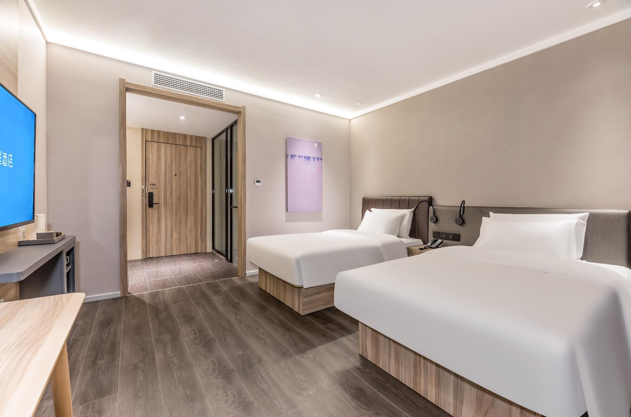 Twin Business Room