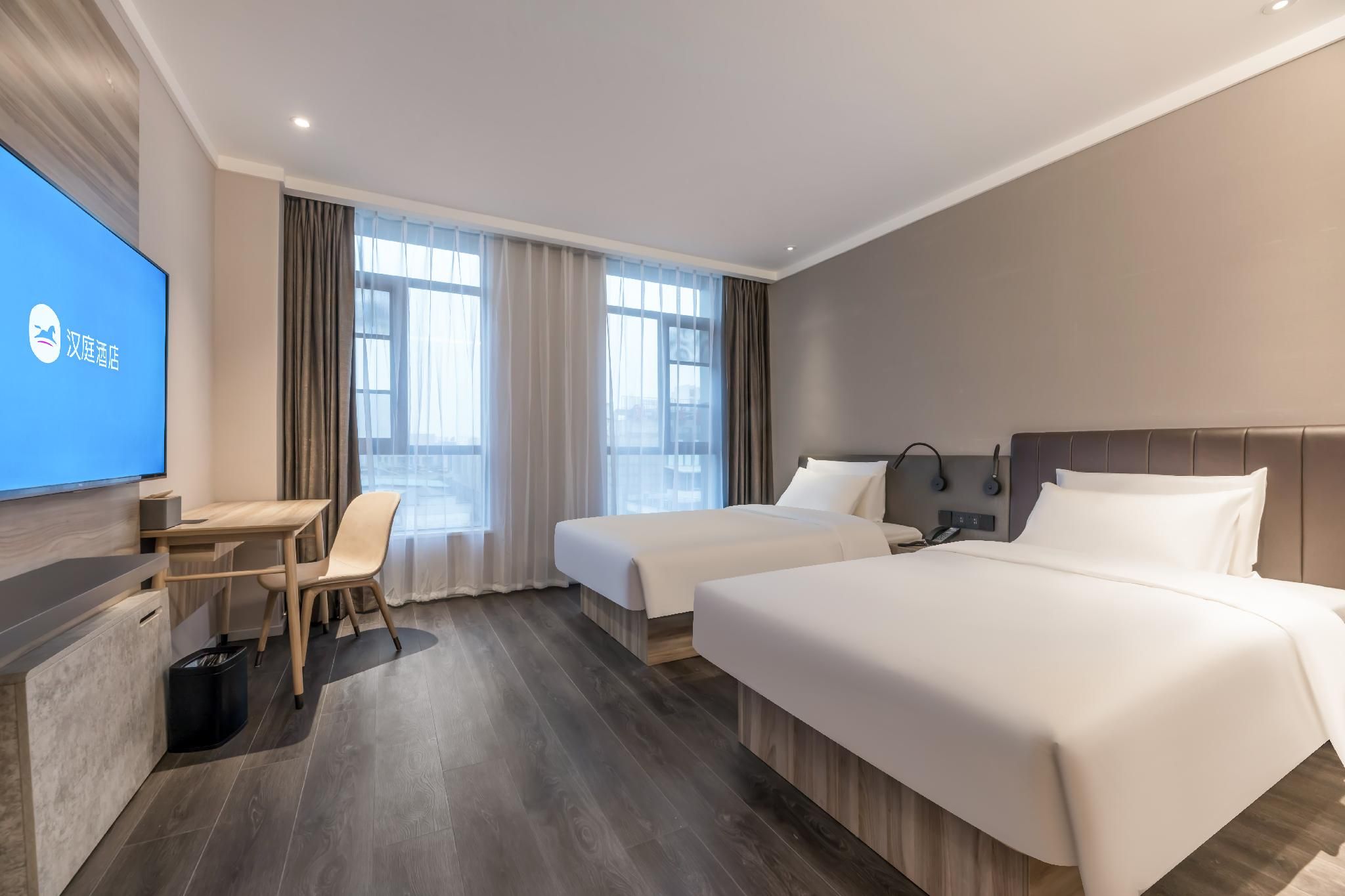Twin Business Room