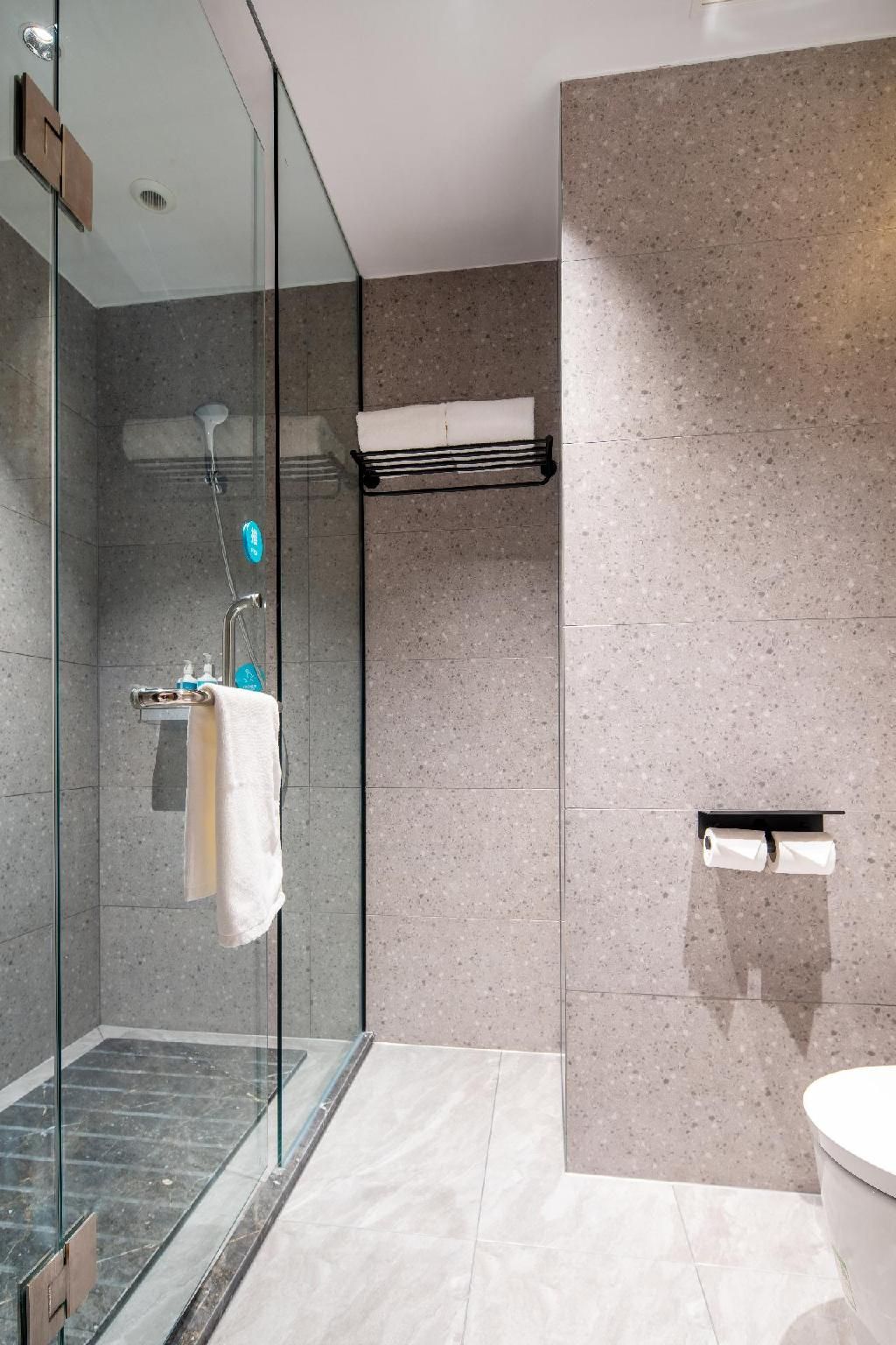 Dossen - Special Offer Intelligent 1 Bed Room