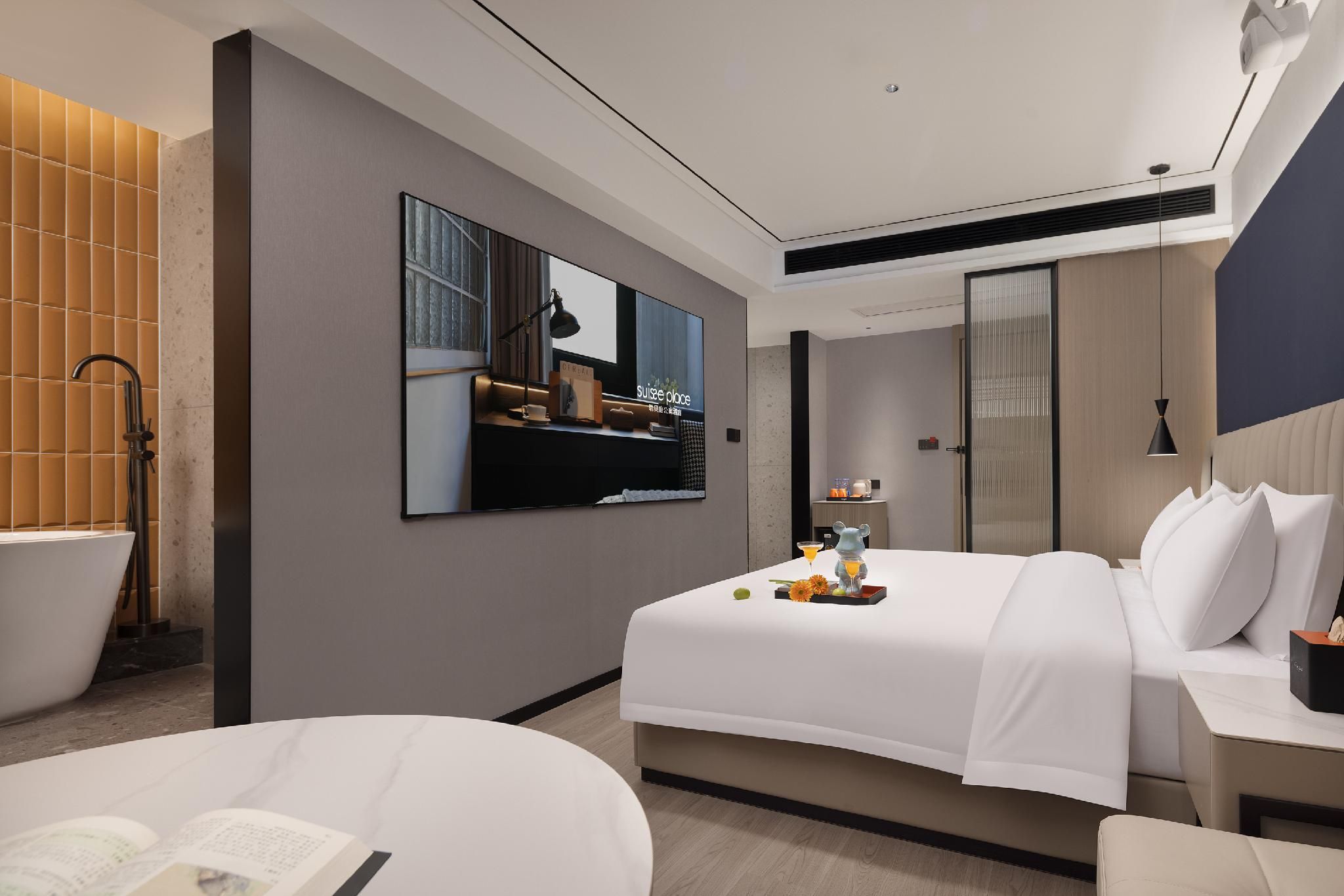 Huazhu - Deluxe Bed Room