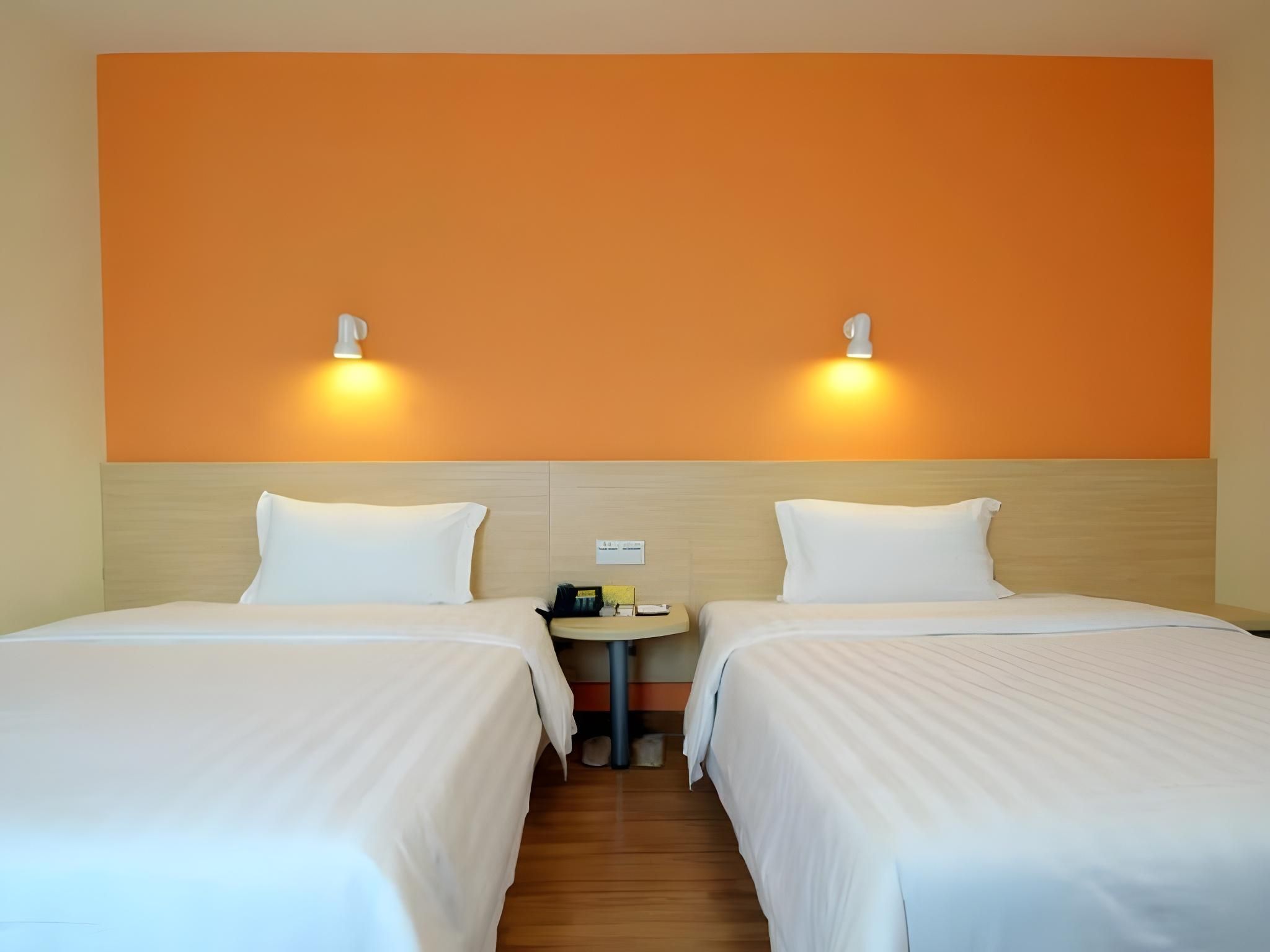 Corporate Twin, Guest room, 2 Twin/Single Bed(s), City view
