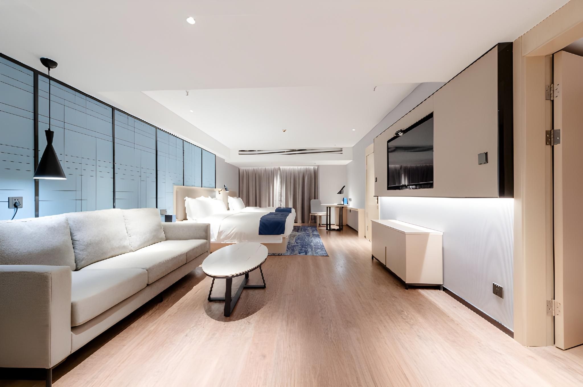 Dossen - Family Room