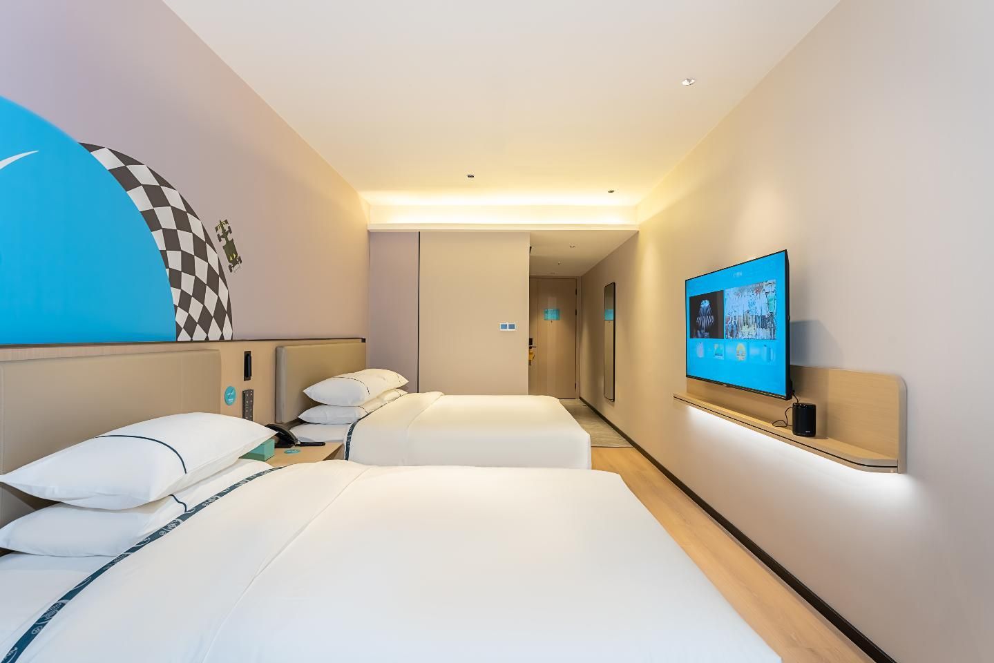 Intelligent Family Room