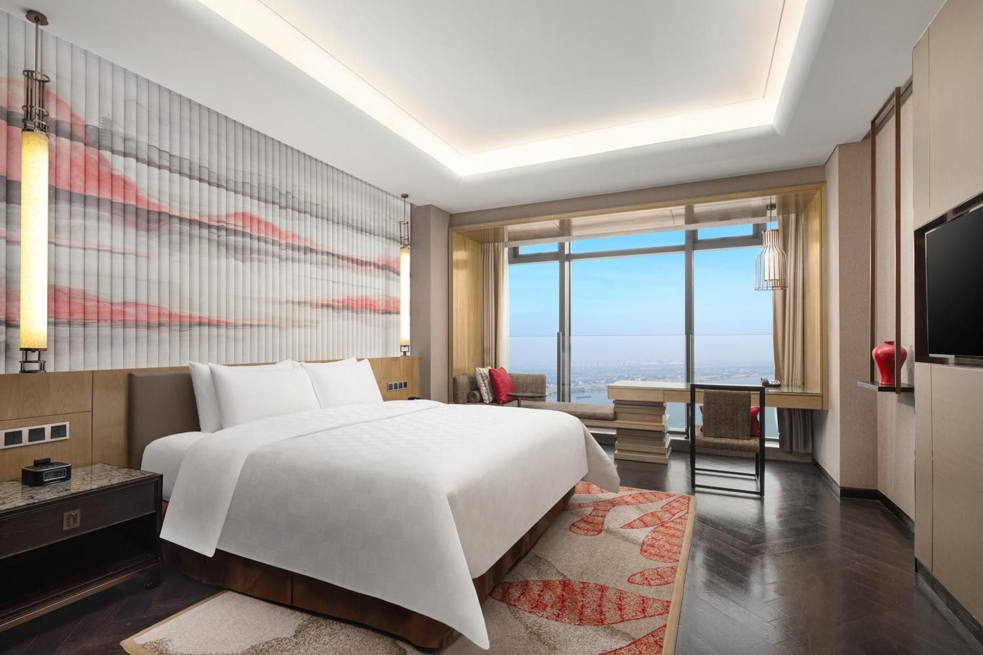 1 King Bed Standard