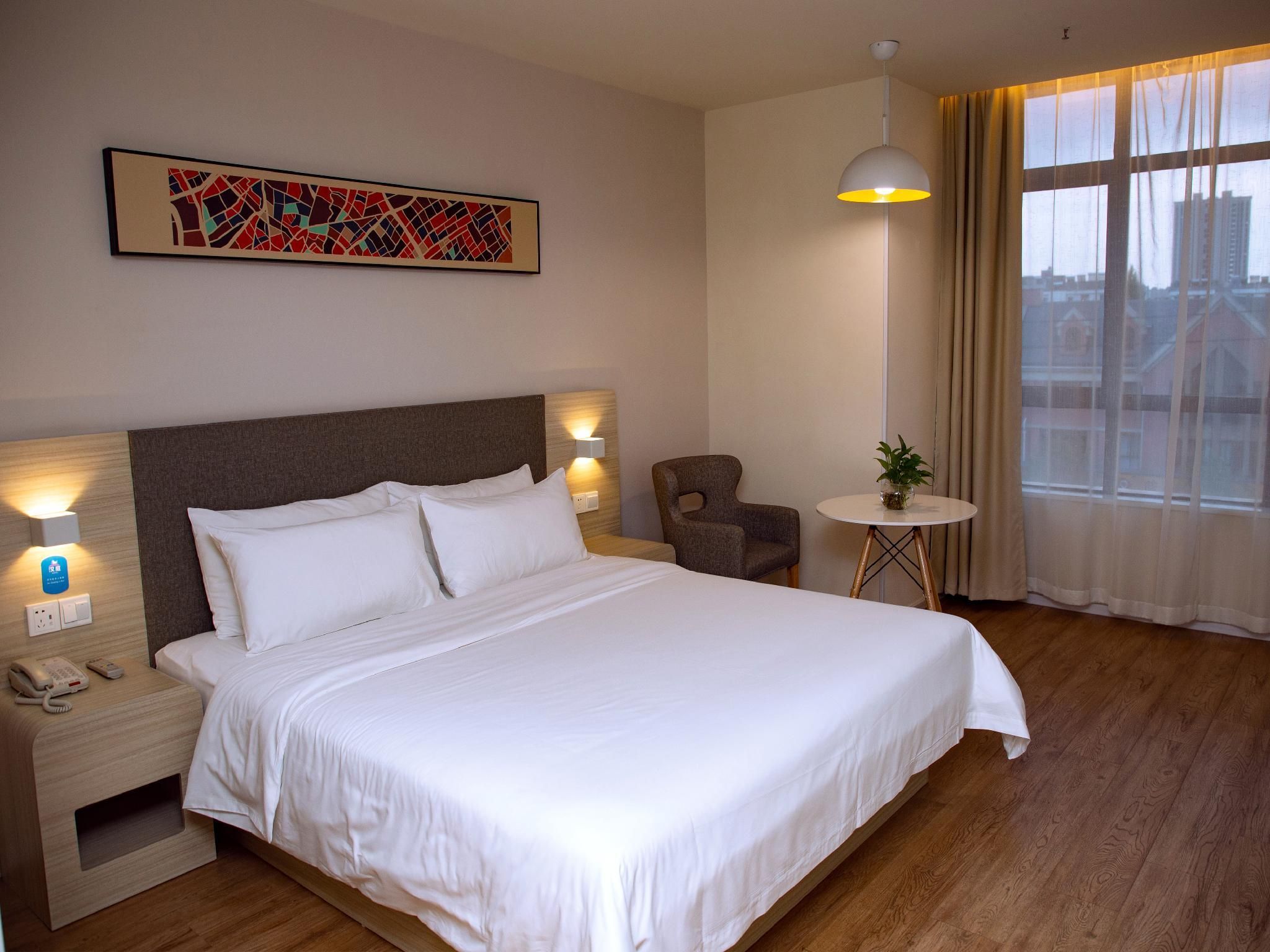 Huazhu - Superior BedRoom