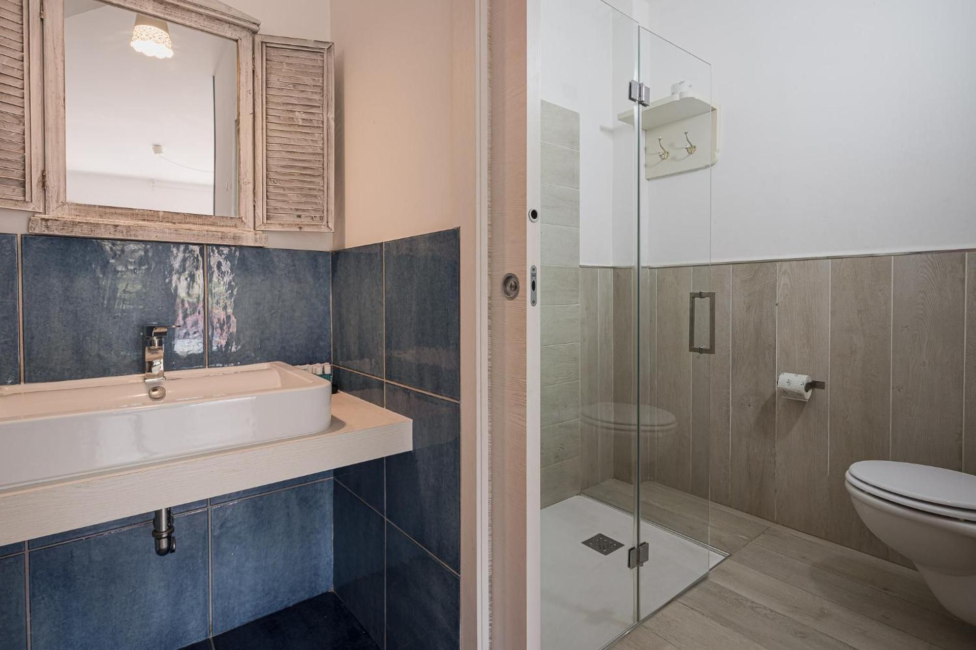 Two-Bedroom Apartment - Split Level