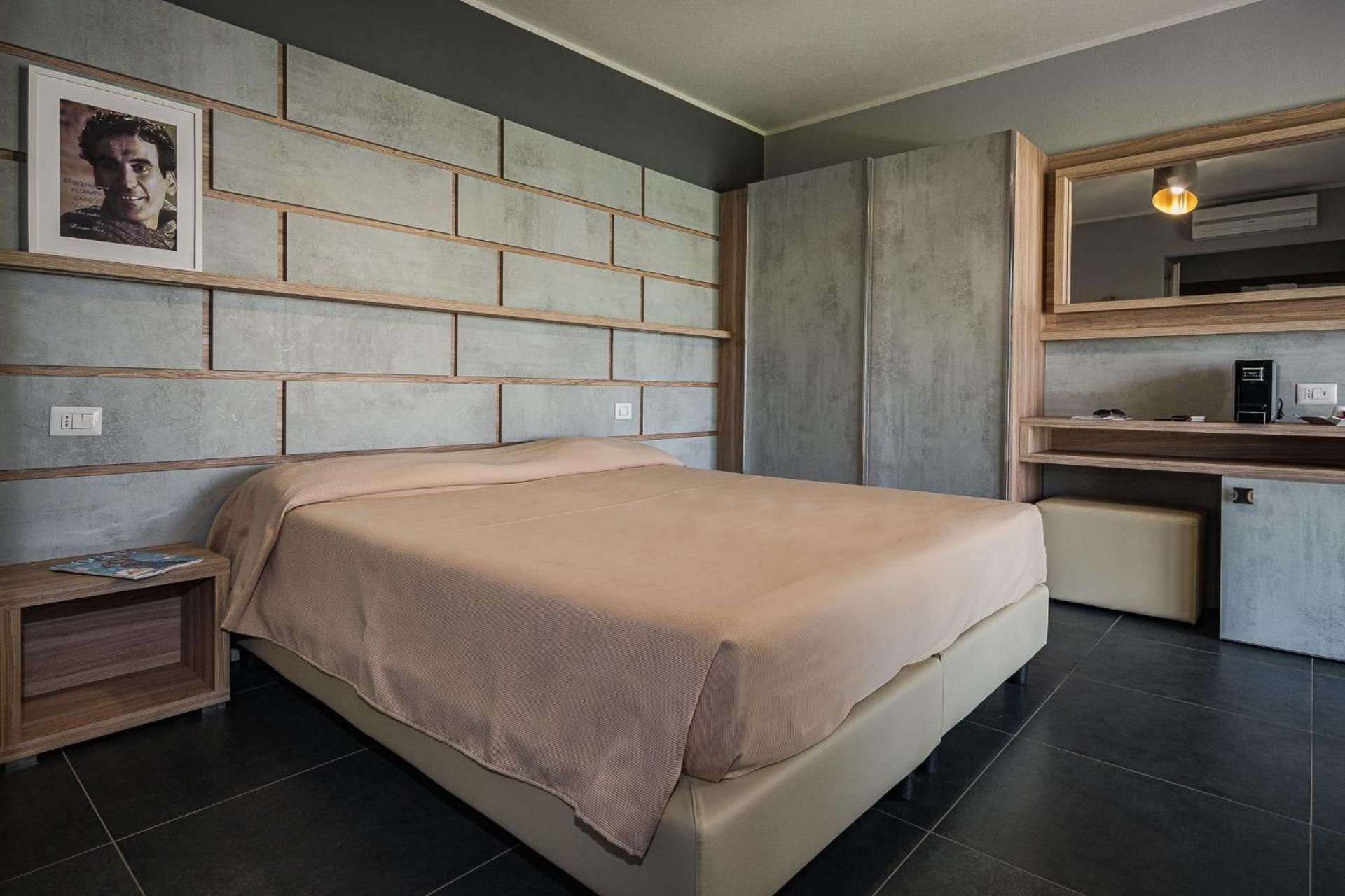 Single Room with Garden View