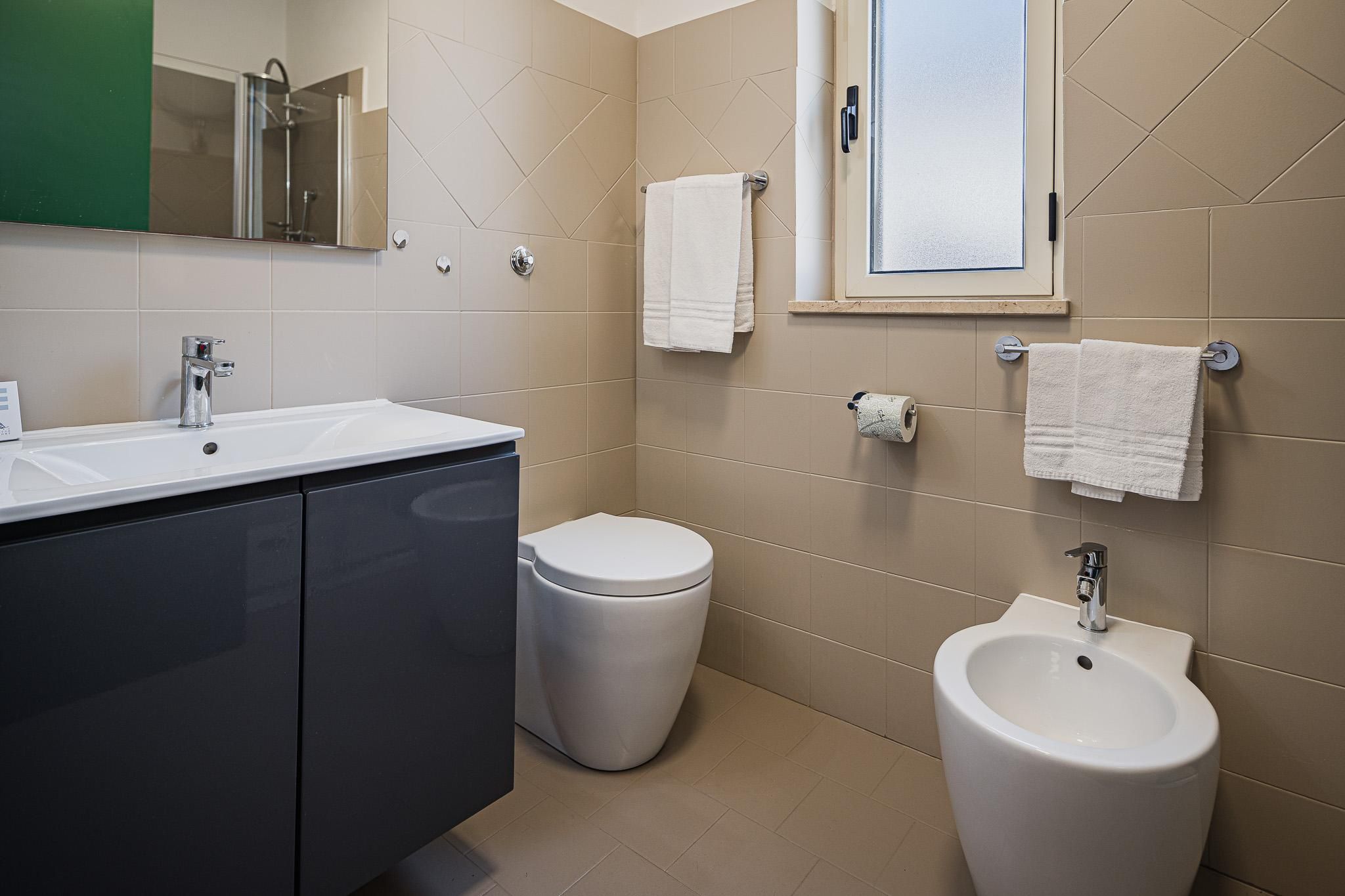 1-Bedroom Apartment