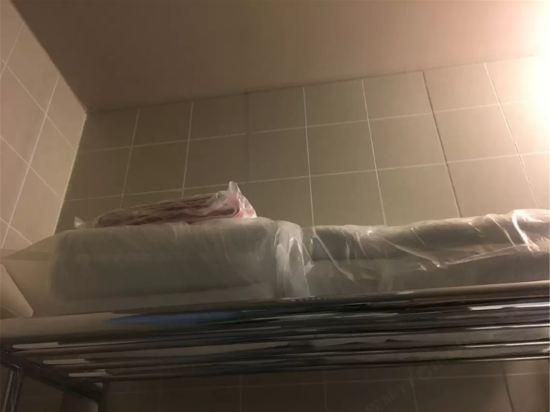 Business Standard Room B