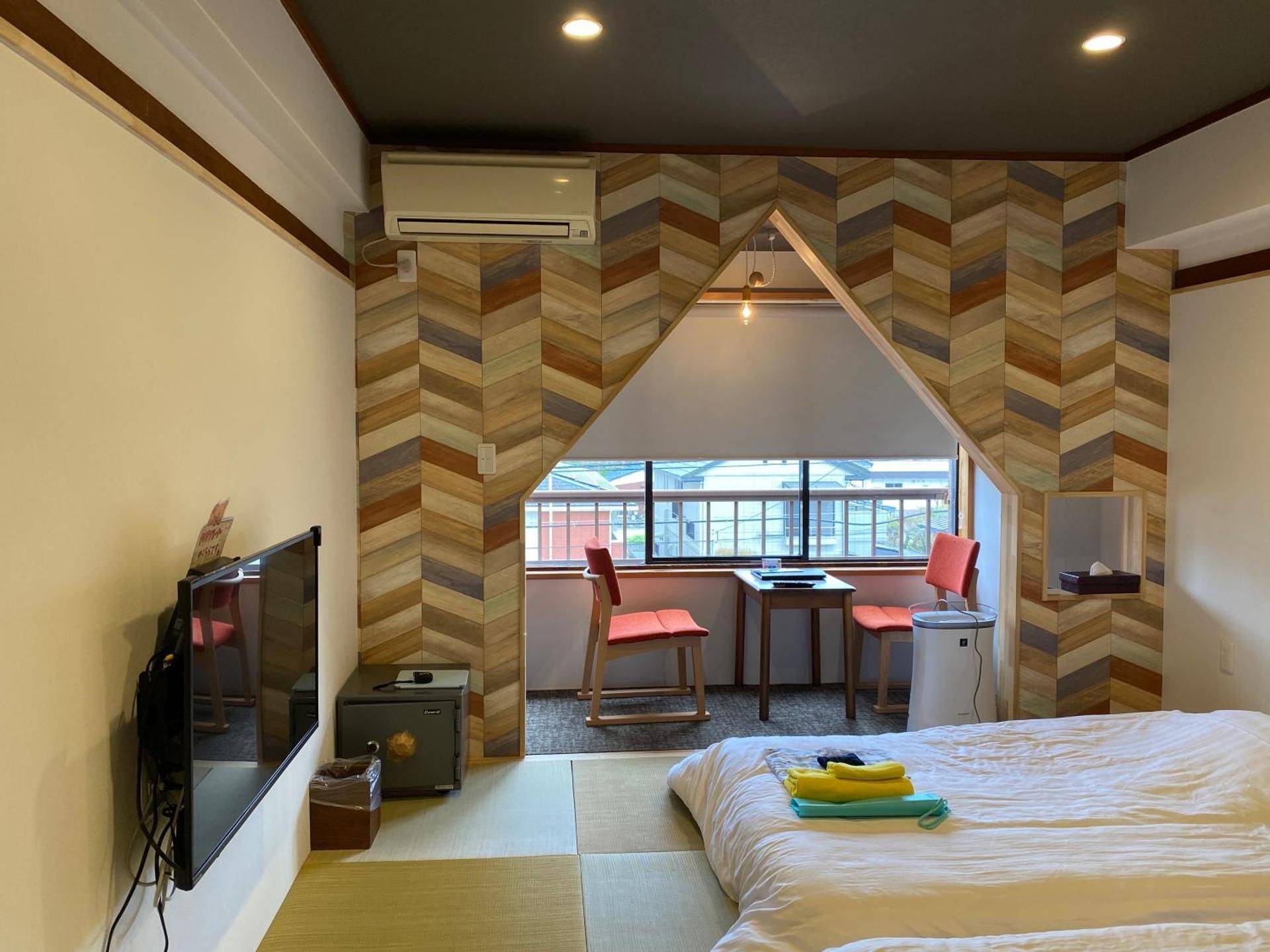 Twin Room with Private Bathroom