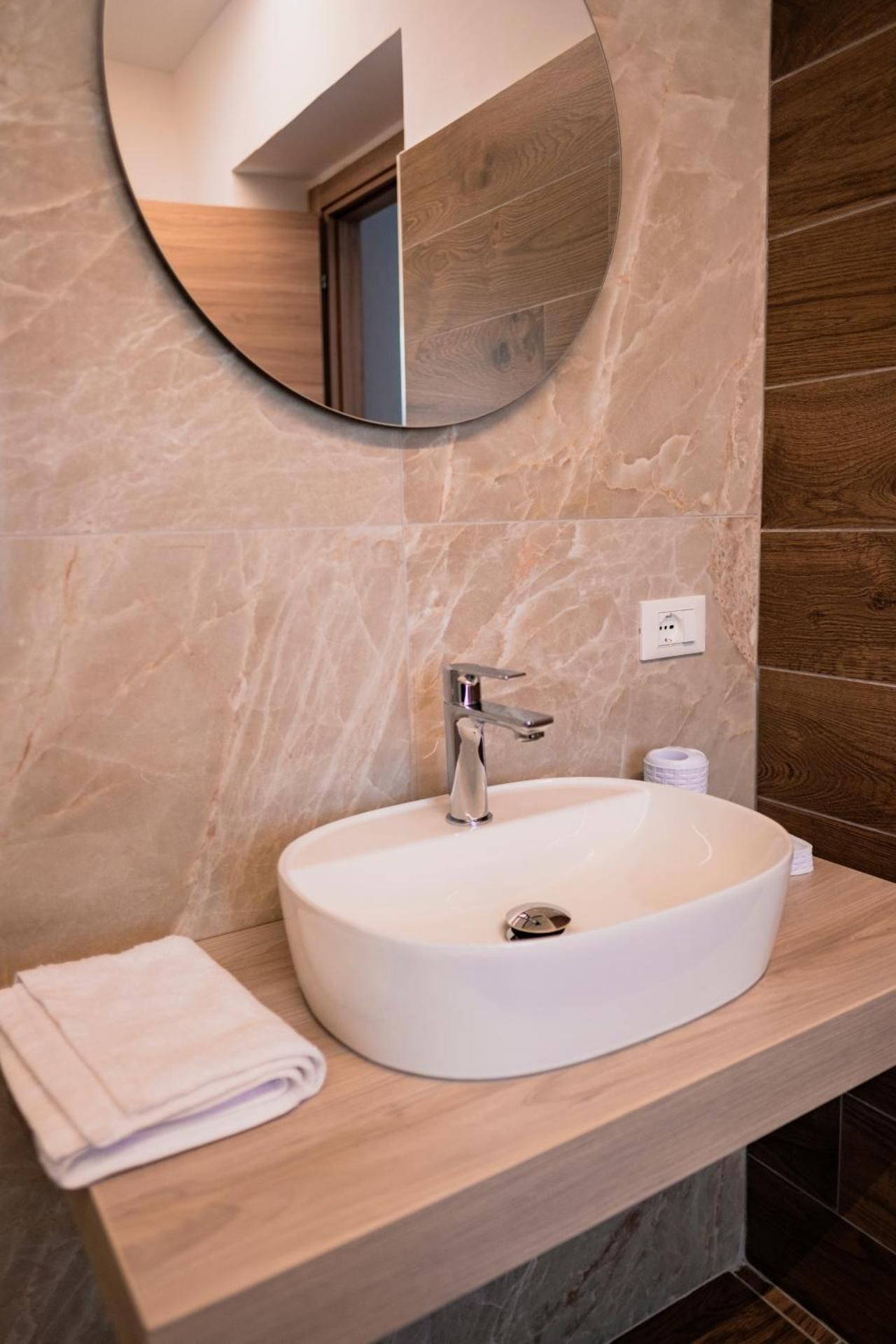 Quadruple Room with Private Bathroom
